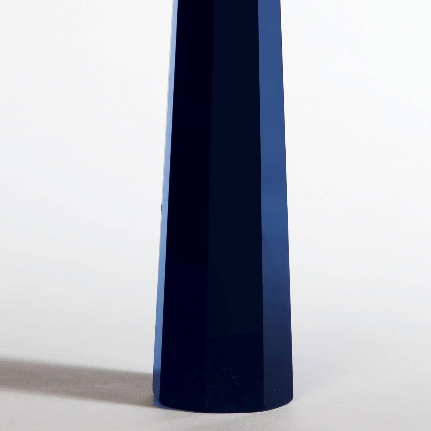 Mid-Century Modern Obélisque octogonal en verre bleu massif de Venini en vente