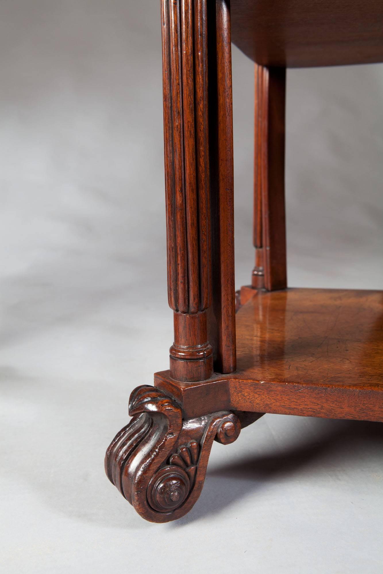 Pair of William IV Gillows Mahogany End Tables In Excellent Condition In London, by appointment only