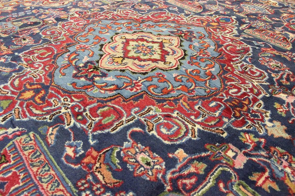 Traditional Persian Kashmar Rug In Excellent Condition In London, by appointment only