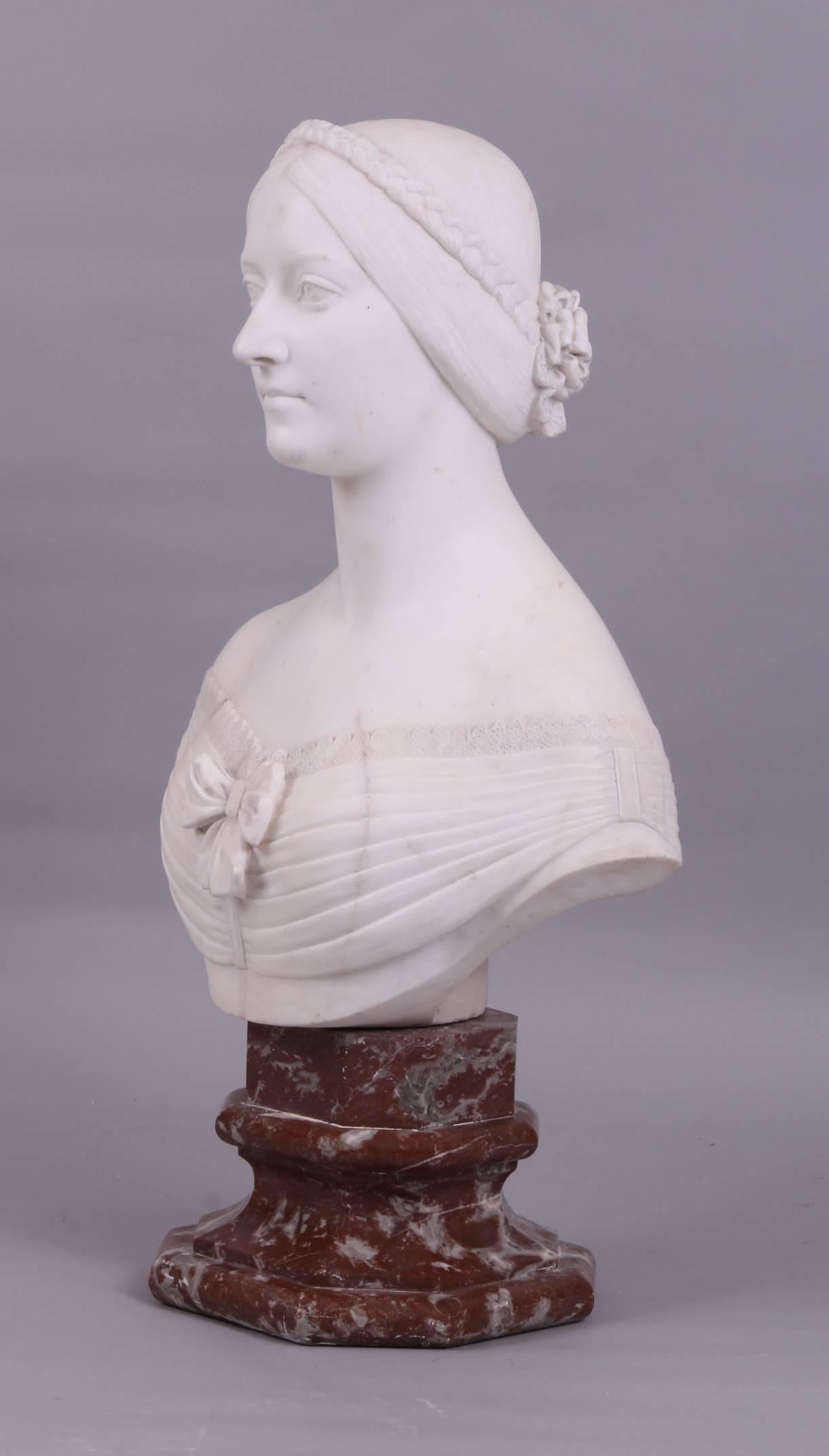 Large 19th Century Carved White Marble Classical Bust In Excellent Condition In London, by appointment only