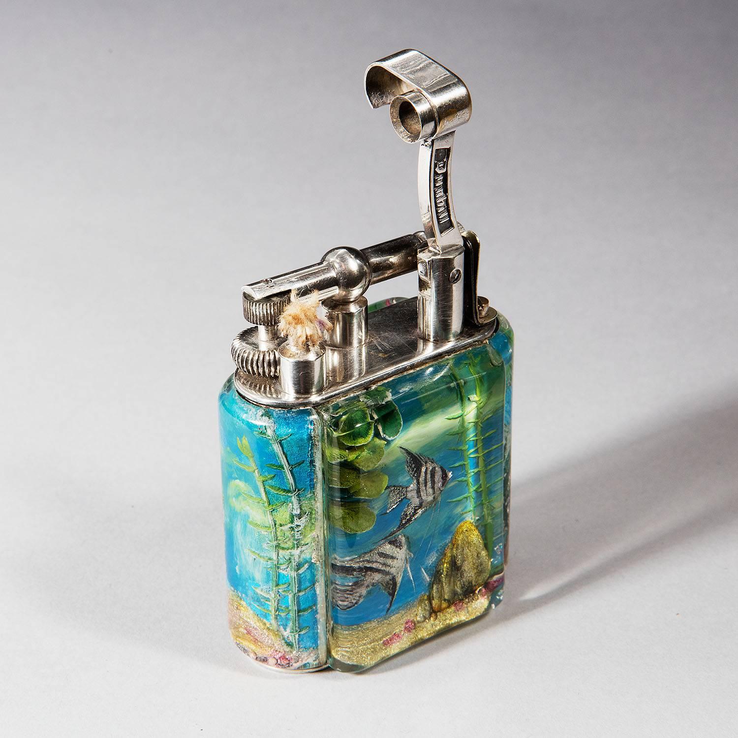 Mid-Century British Dunhill Aquarium Service Size Table Lighter In Excellent Condition In London, by appointment only