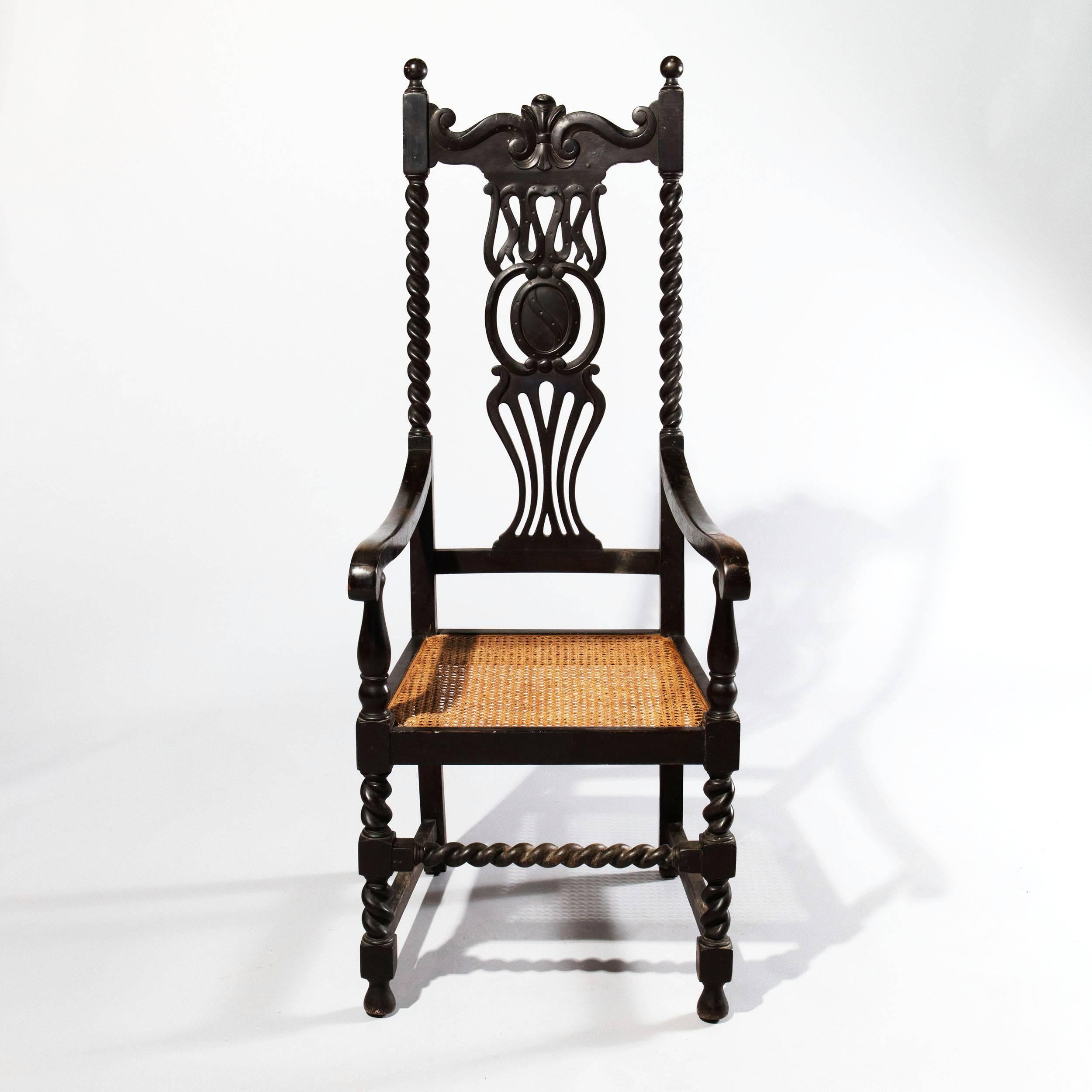 Silla con respaldo alto angloindia ebonizada del siglo XIX Angloindio en venta