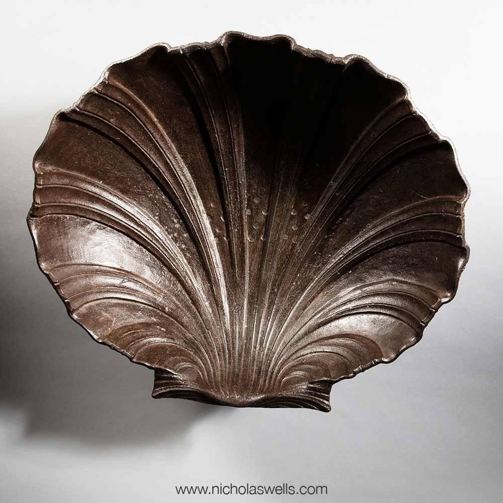 French Massive Cast Iron Scallop Shell Attributed to the Val D'Osne Foundry For Sale