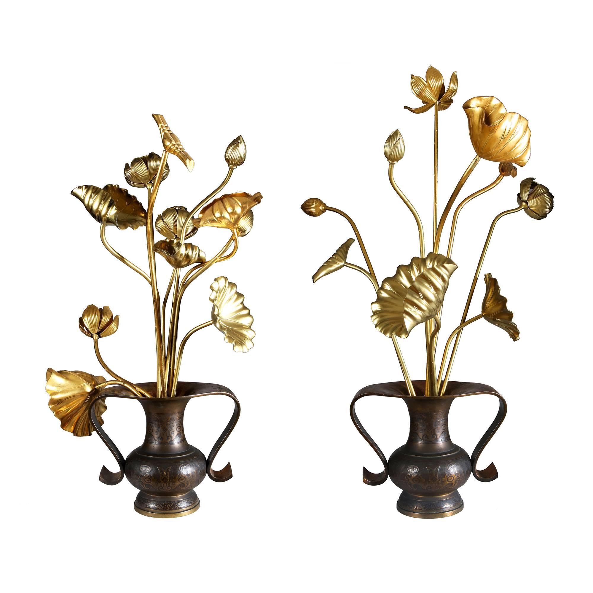 Collection of 20 Japanese Gold Lacquered Lotus Flowers
