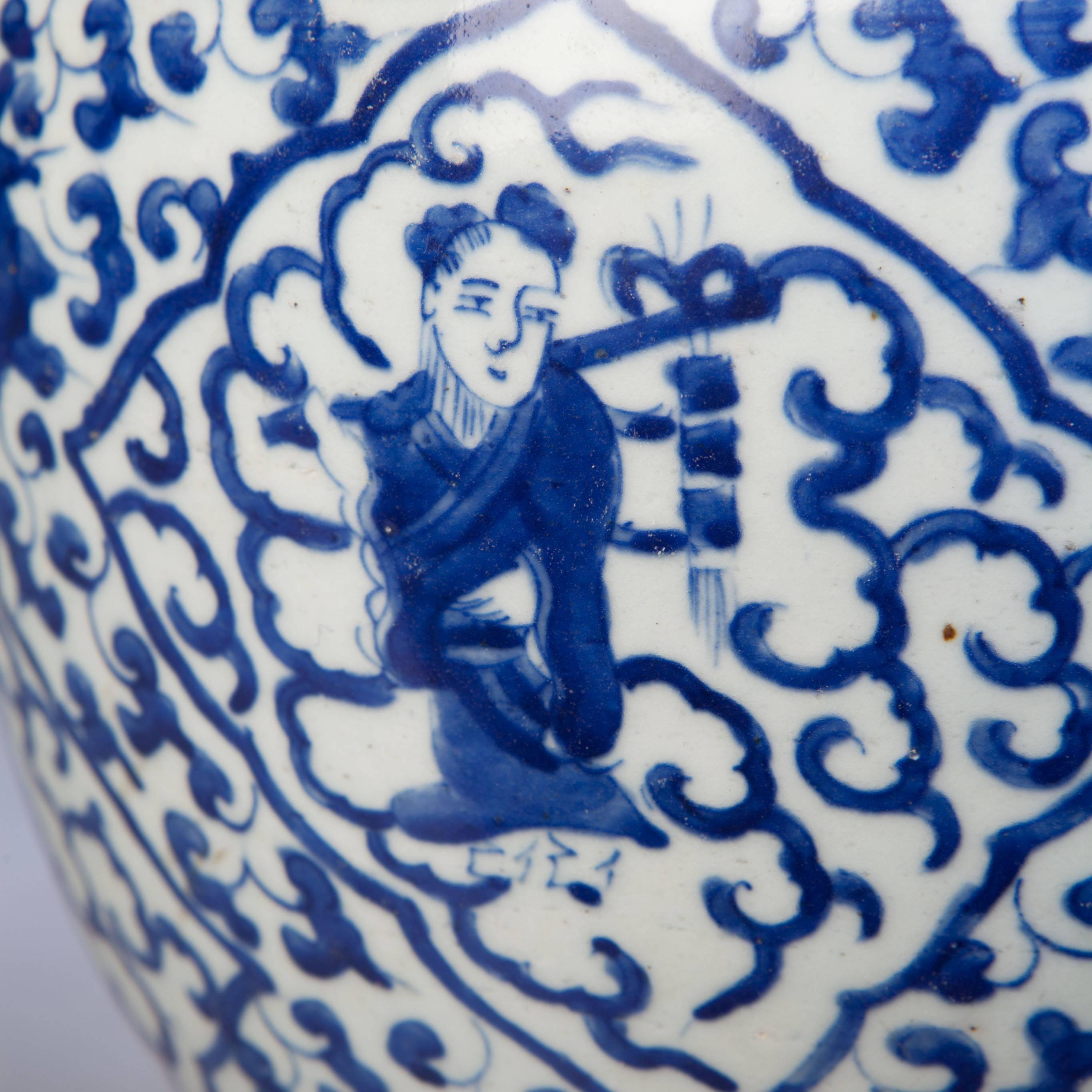Chinese Export A Fine Chinese Blue and White Porcelain Vase Mounted as a Lamp