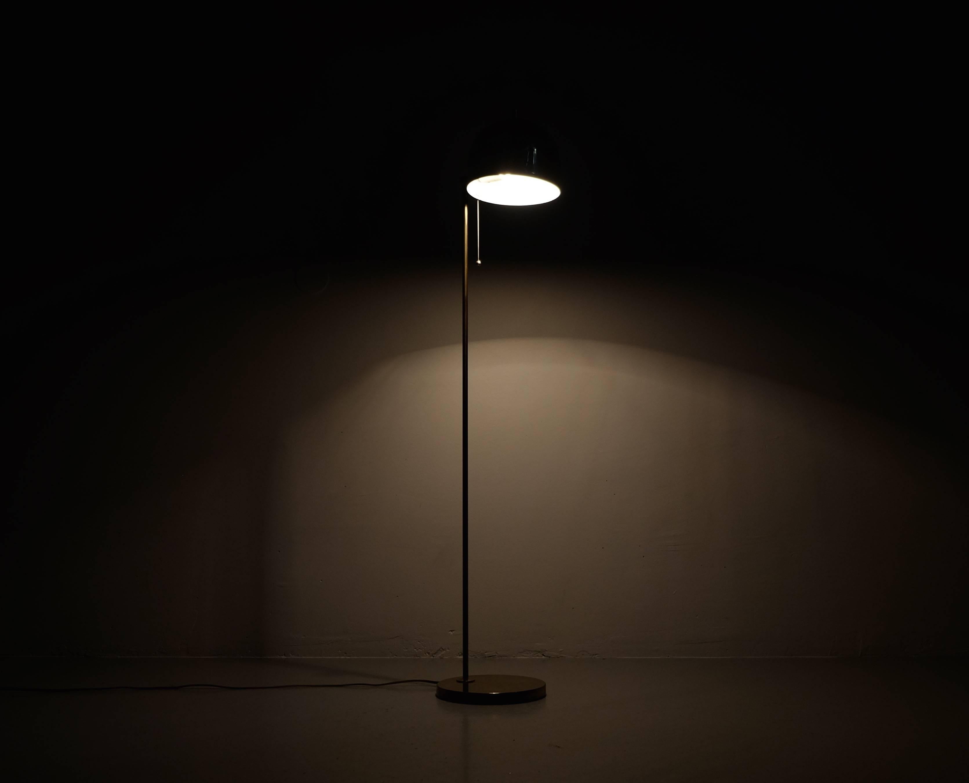 Brass Floor Lamp G-075 by Bergboms, 1960s In Good Condition For Sale In Stockholm, SE