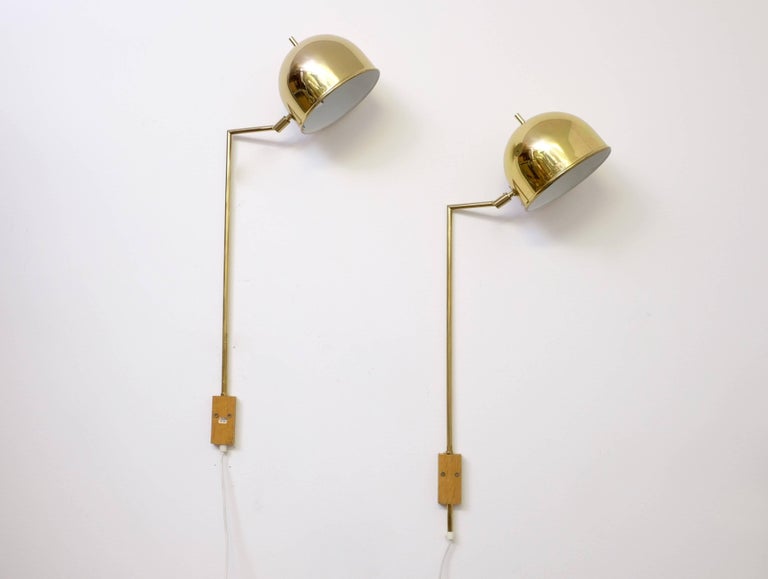 Pair of Brass Wall Lamps, Model G-075, Bergboms, Sweden, 1960s In Good Condition For Sale In Stockholm, SE