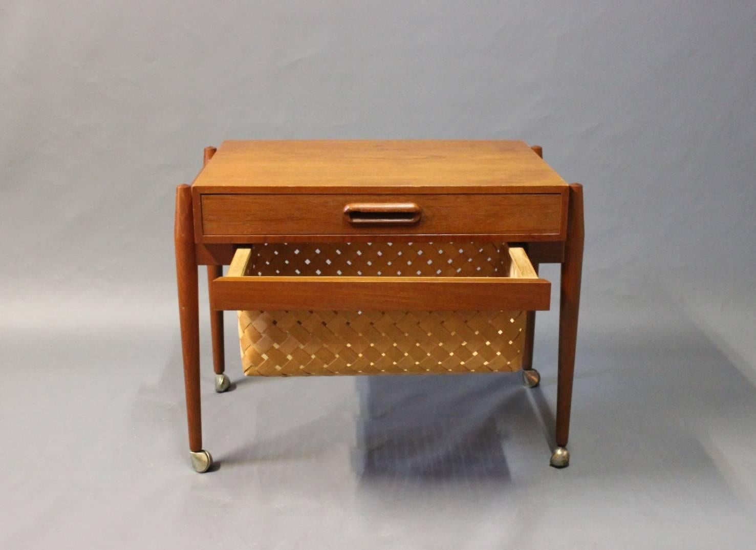 Small Sewing/Work Table in Teak, Danish Design, 1960s In Good Condition In Lejre, DK