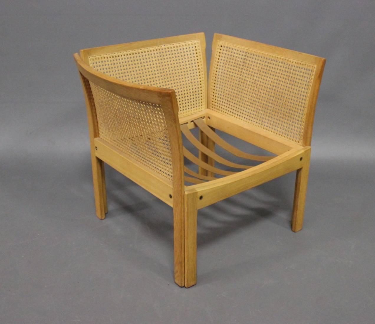 Pair of Easy Chairs in Oak Designed by Rud Thygesen and Johnny Sørensen, 1960s In Good Condition In Lejre, DK