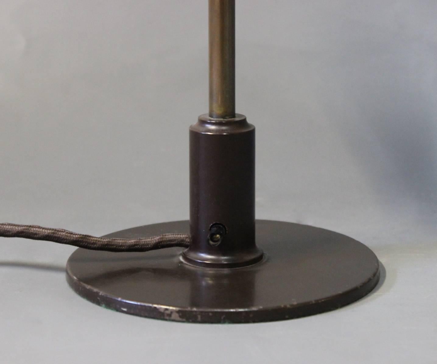 PH 3, 5/2, 5 Tablelamp by Poul Henningsen and Louis Poulsen, 1930s In Good Condition In Lejre, DK