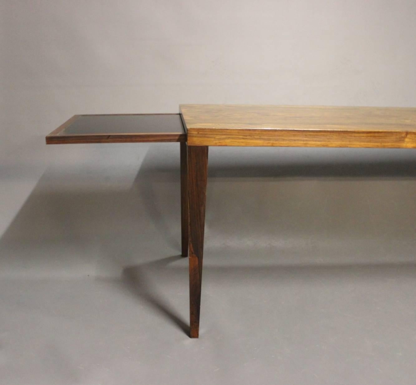 Scandinavian Modern Oblong Coffee Table with Extension Leaf in Rosewood by CFC Silkeborg, 1960s