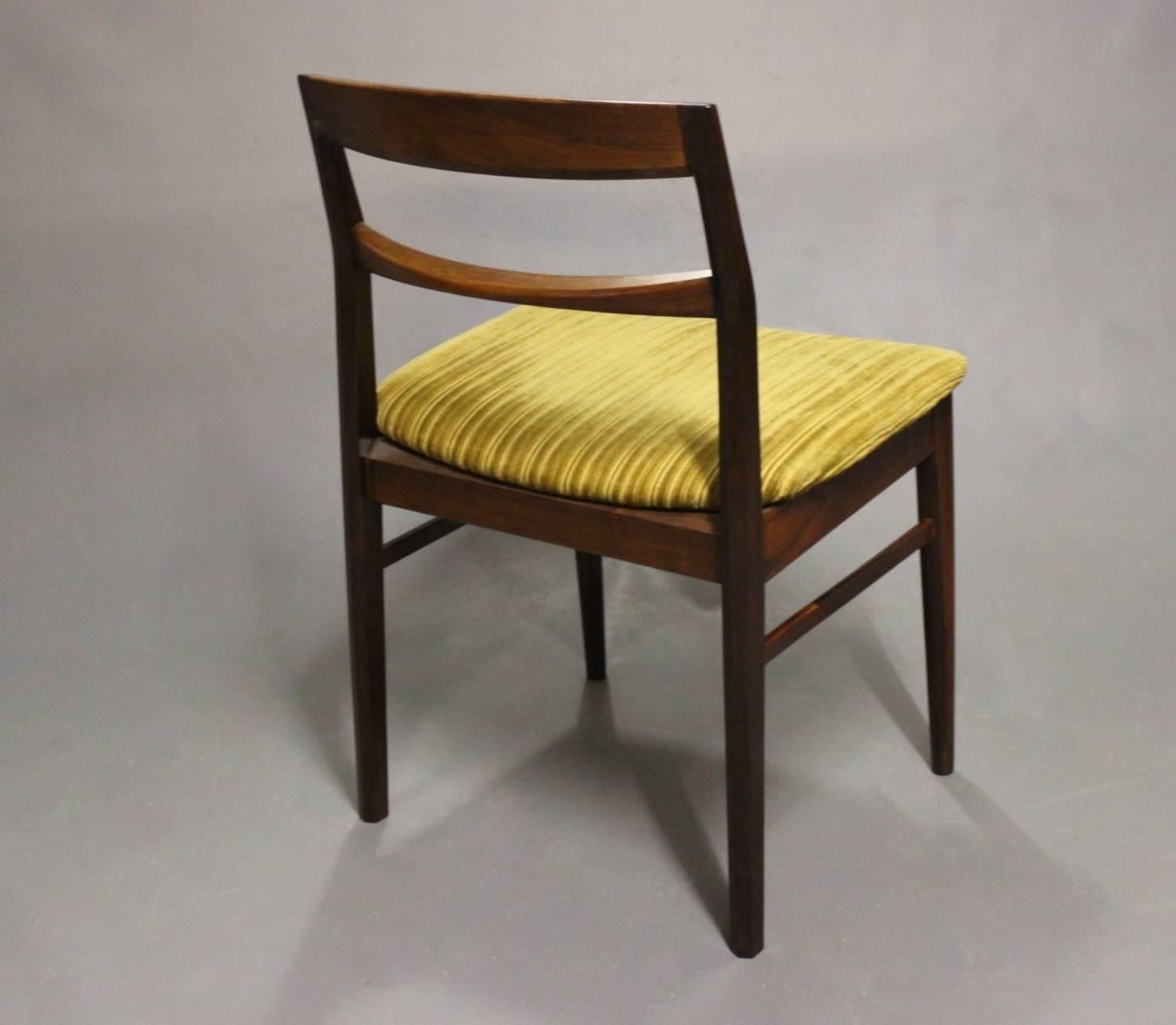 Scandinavian Modern Set of Four Dining Room Chairs in Rosewood by Arne Vodder, 1960s For Sale