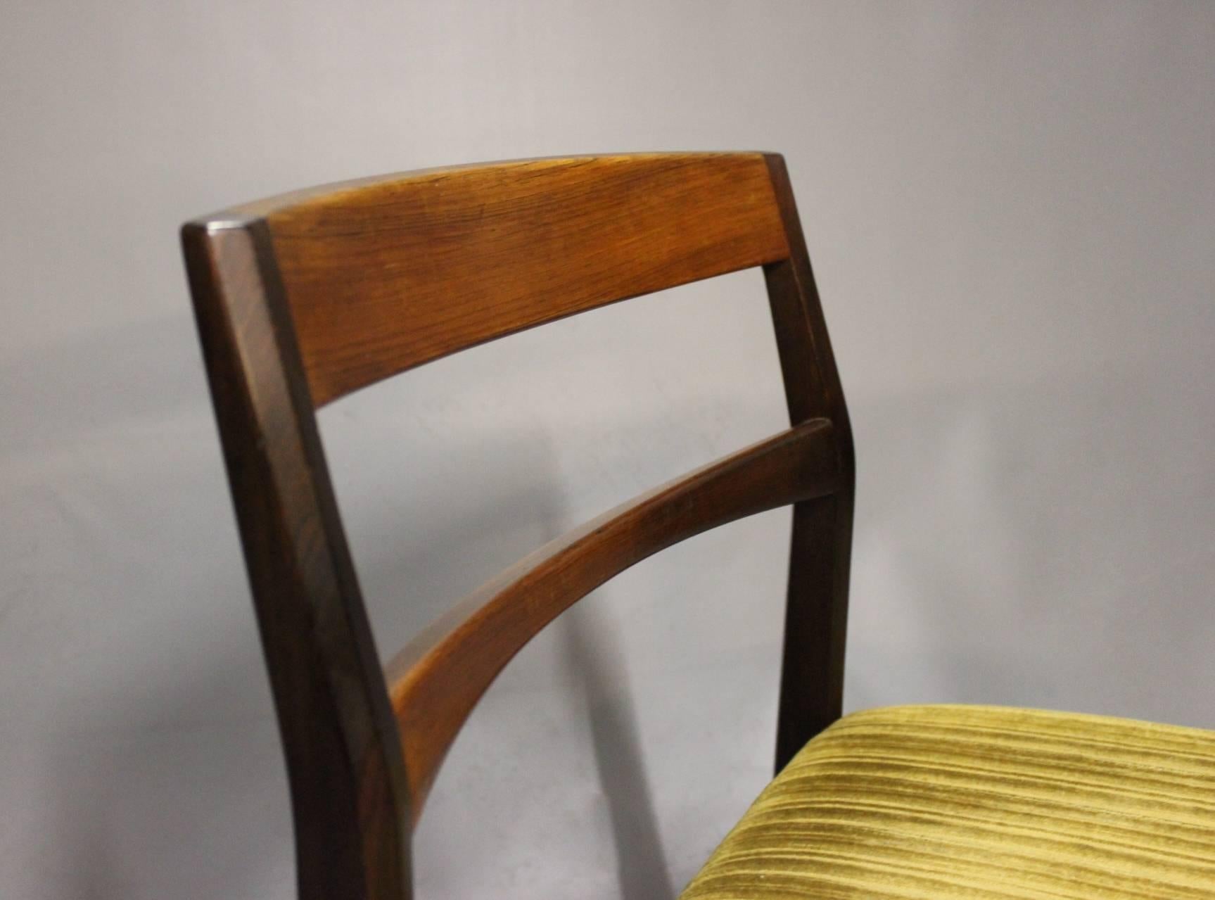 Fabric Set of Four Dining Room Chairs in Rosewood by Arne Vodder, 1960s For Sale