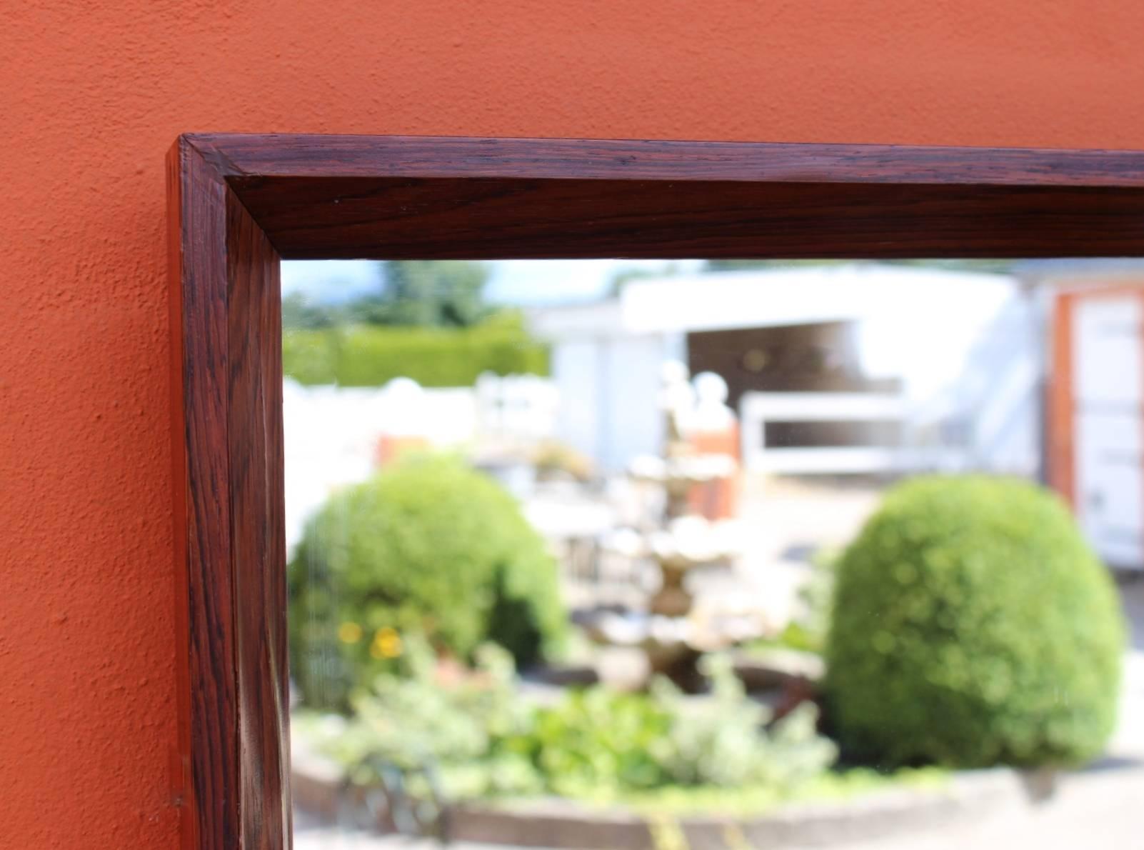 Mirror in Rosewood of Danish Design from the 1960s In Good Condition In Lejre, DK