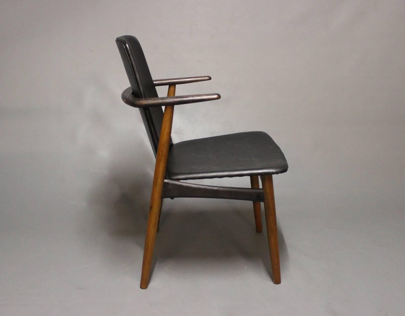 Oiled Scandinavian Modern Pair of Armchairs in Rosewood by Hans Olsen, 1960s For Sale