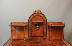 Ladies Desk in Handpolished Walnut from the 1860s