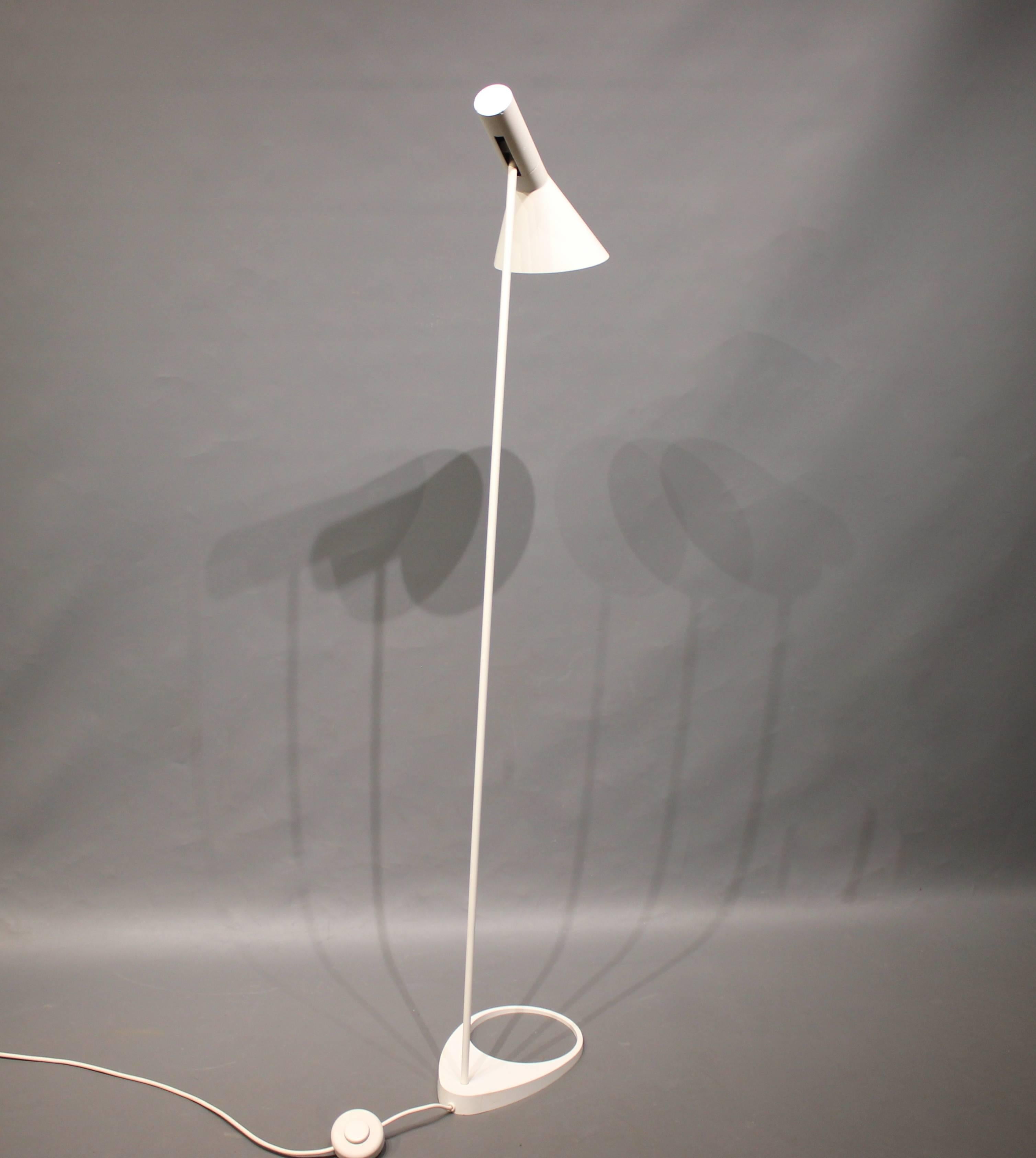 Painted White Floor Lamp by Arne Jacobsen and Louis Poulsen