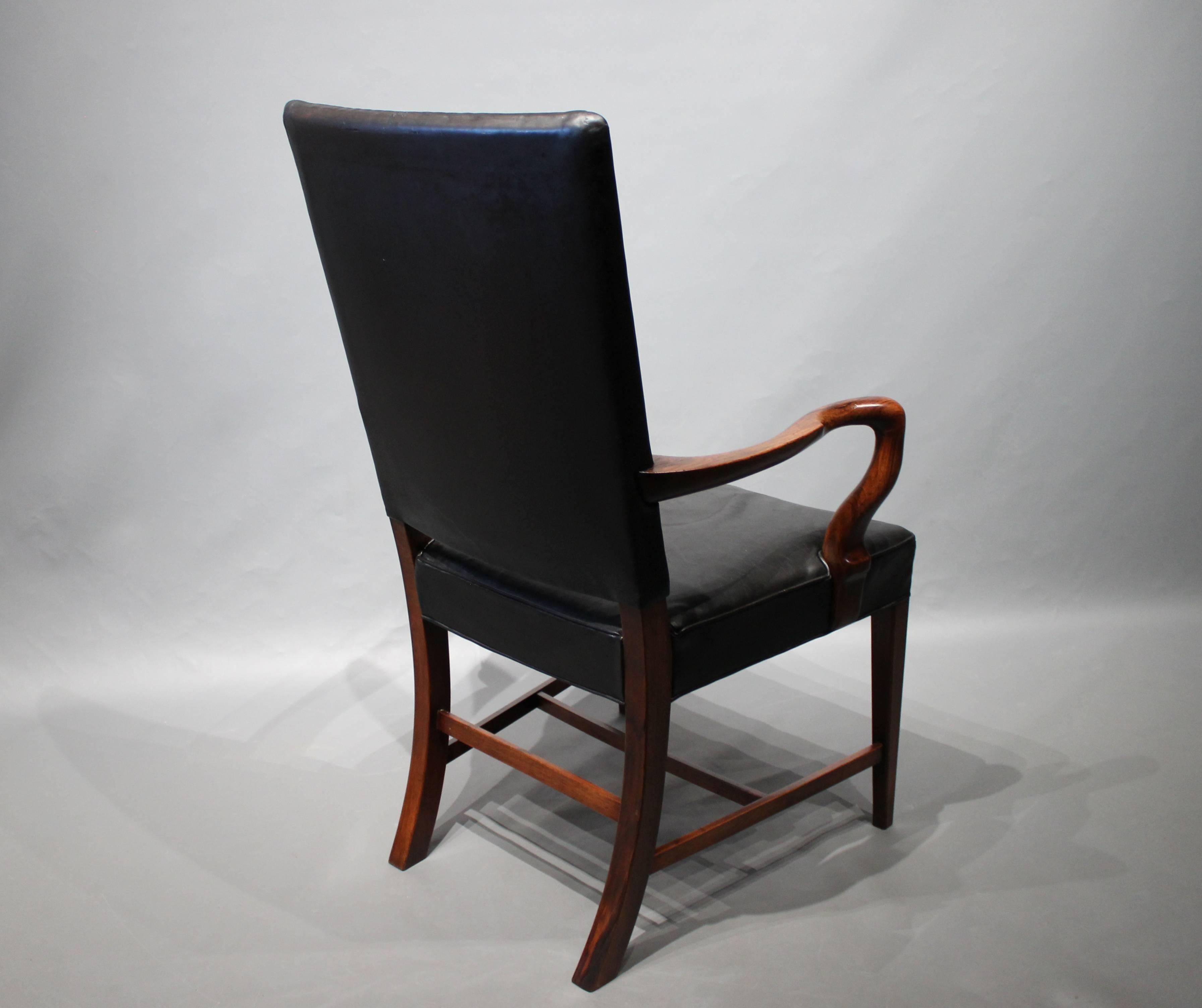 Armchair in Walnut and with Original Black Leather Fritz Henningsen, 1940s 2