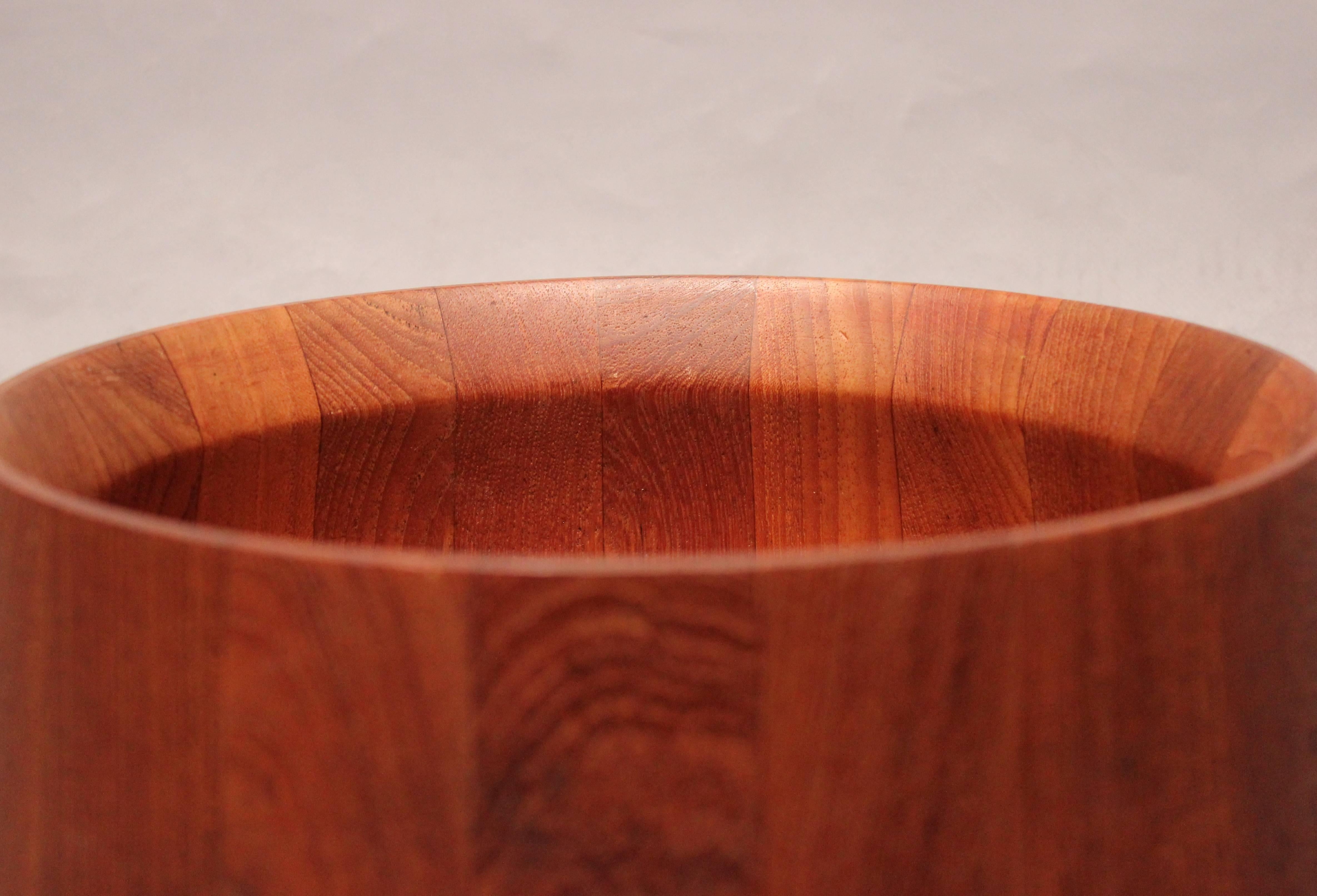 Bowl in teak by Jens Harald Quistgaard, Danish design from the 1960s. The bowl is in great vintage condition.