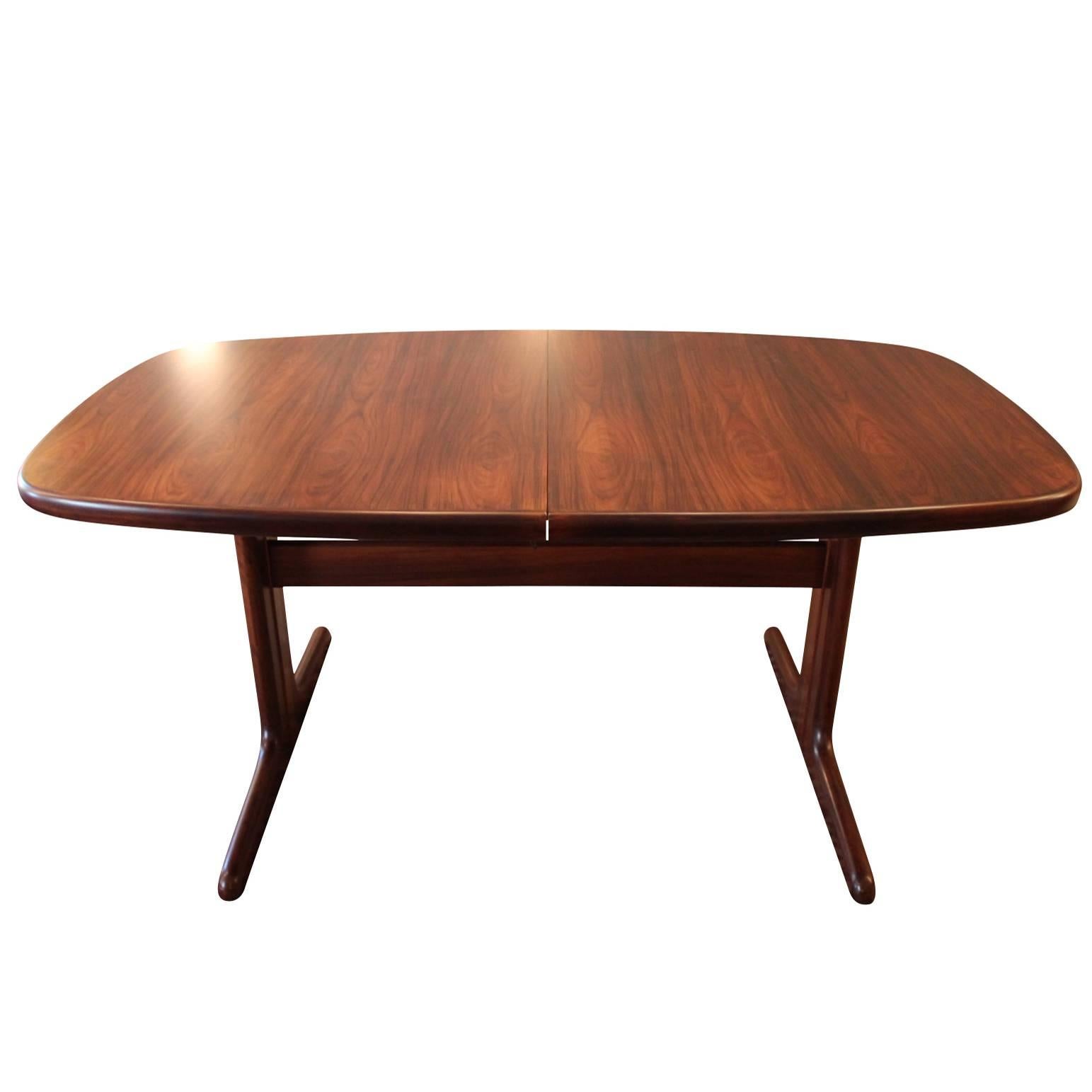 Dining Table in Rosewood by Skovby Furniture Factory, circa 1960 For Sale