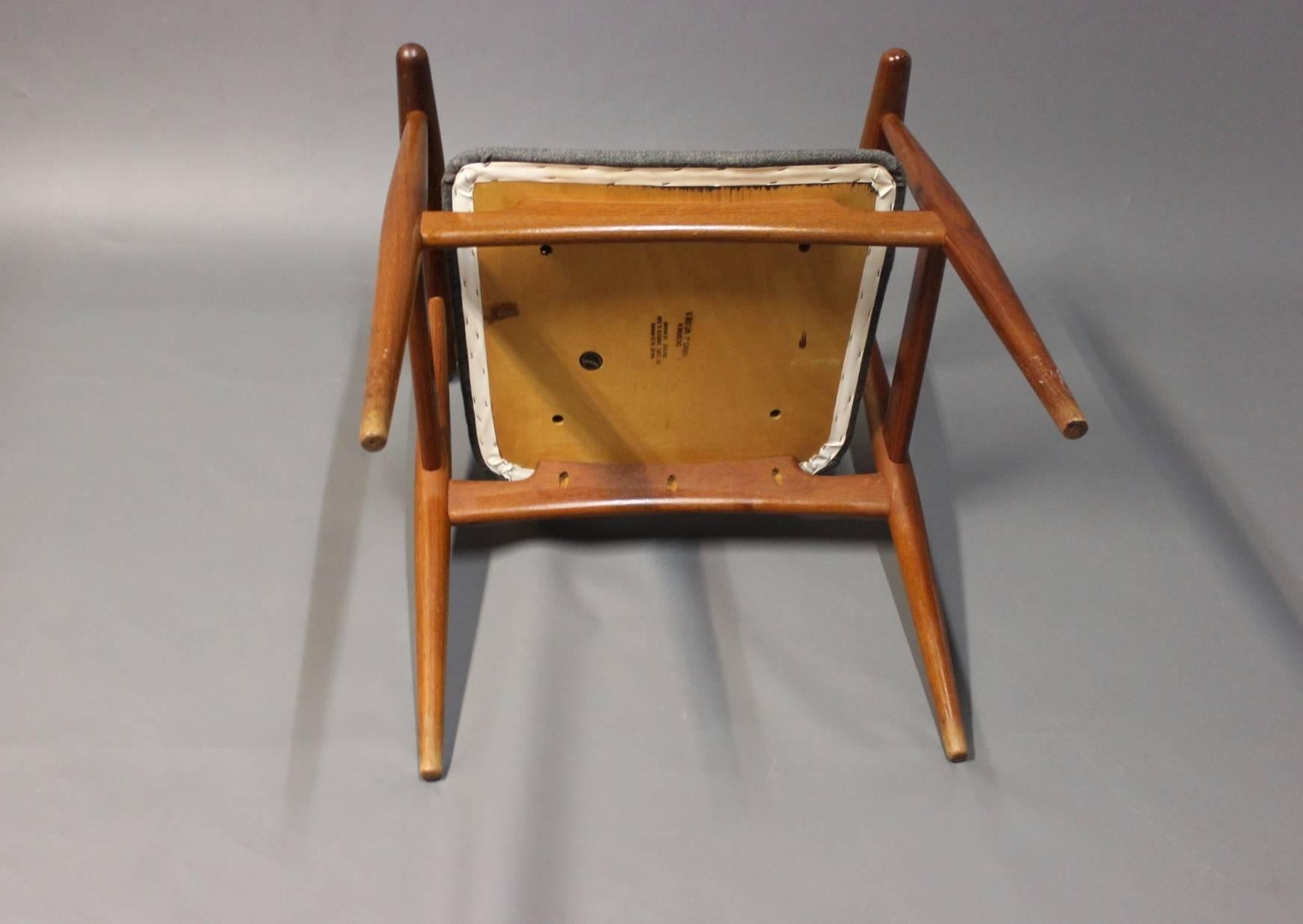 Pair of Ch-35 Chairs by Hans J. Wegner and Carl Hansen & Søn, 1960s 2