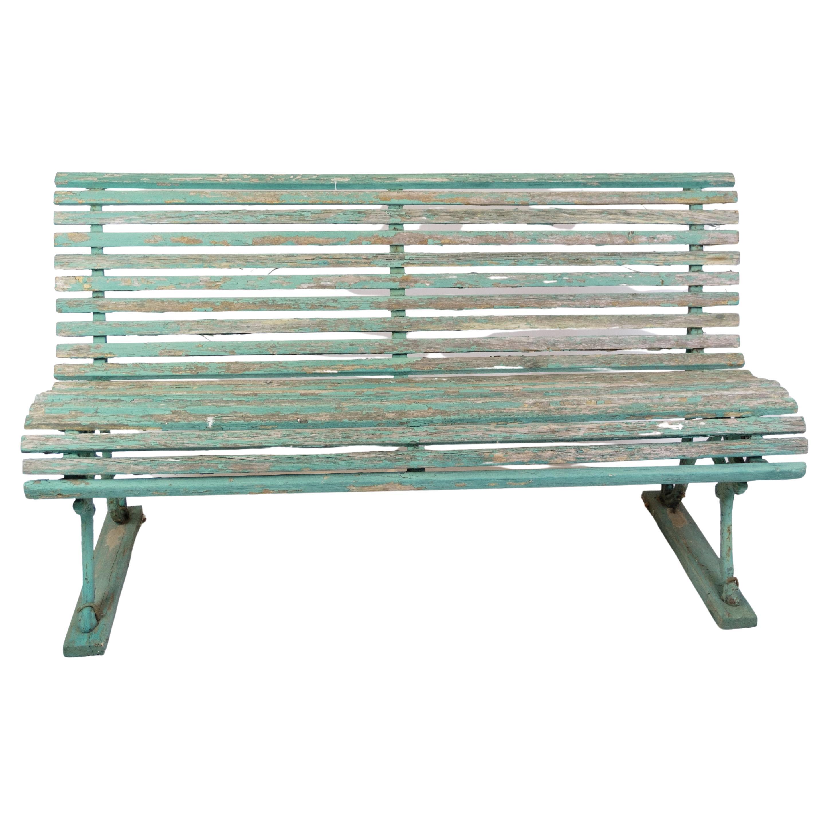 Ensemble de 2 bancs de parc français anciens peints en couleur verdâtre des années 1930