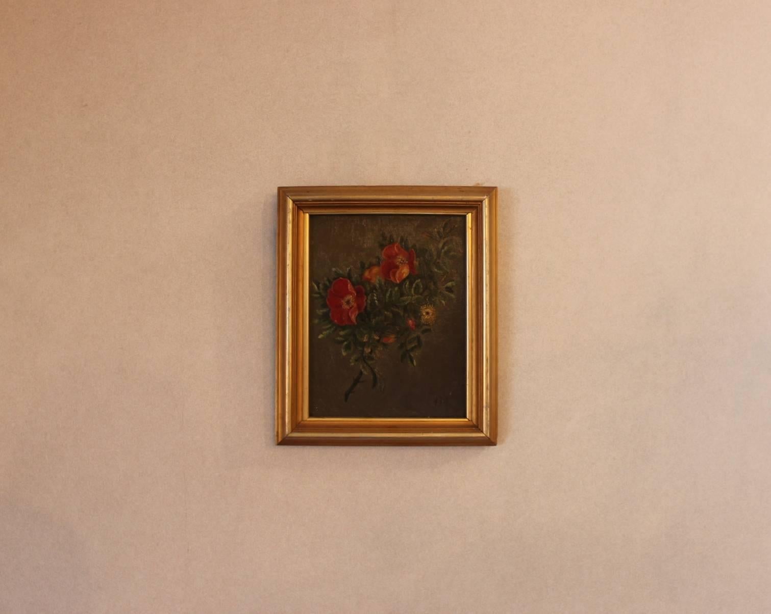 Small oil painting with beautiful floral motif. The painting is by an unknown artist and from circa 1890. Measurements without frame:
H - 28 cm and W - 21,5 cm. 