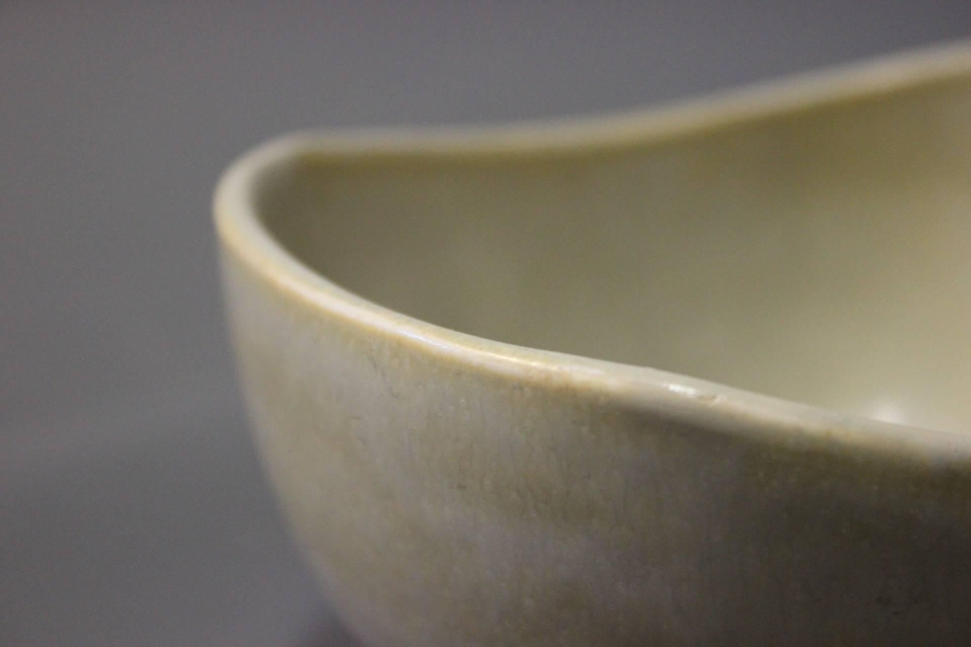 Small Saxbo Bowl Designed by Natalia Krebs, No. 188, 1940s In Excellent Condition In Lejre, DK