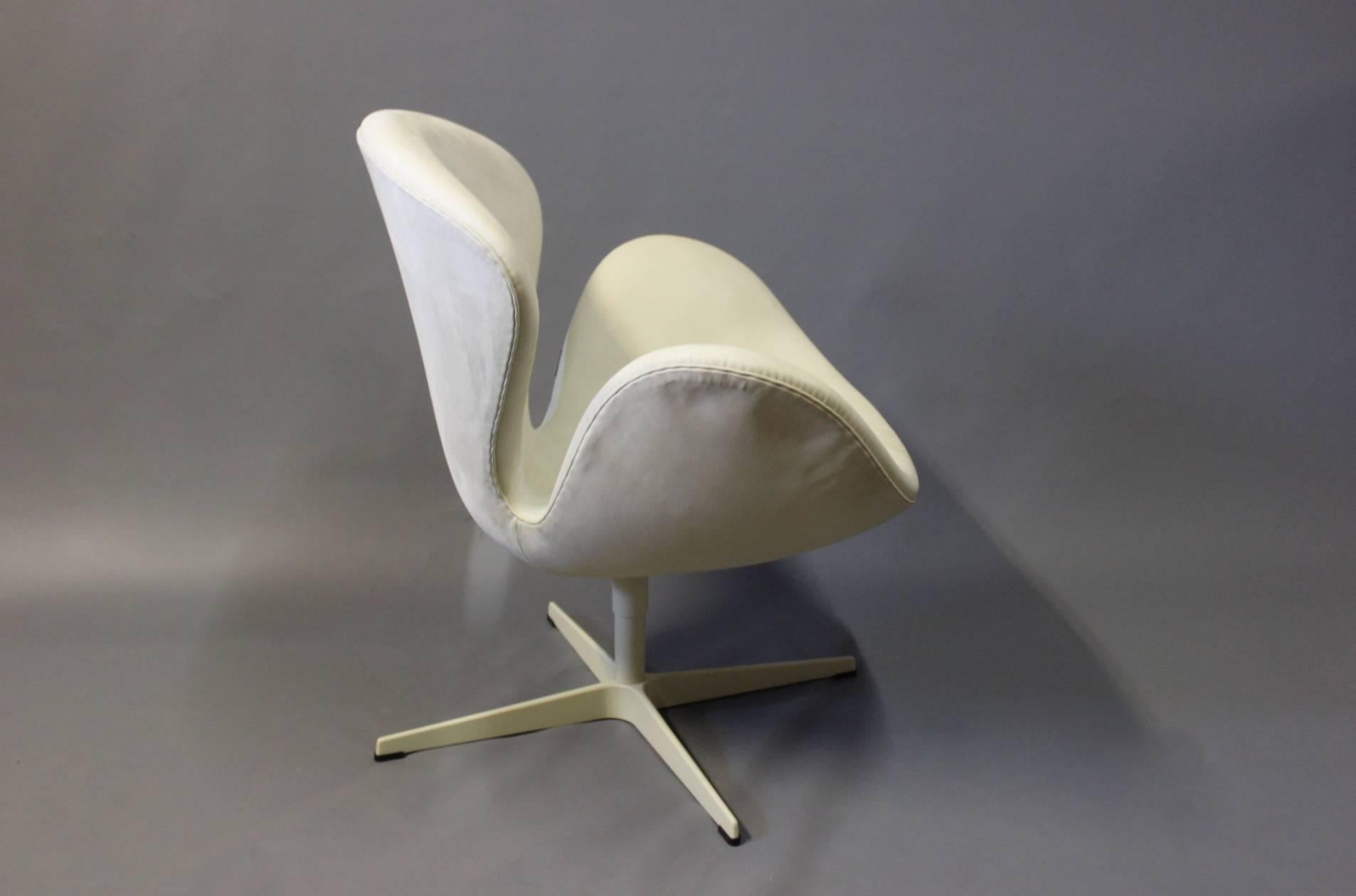 Scandinavian Modern Swan Chair Limited Edition 