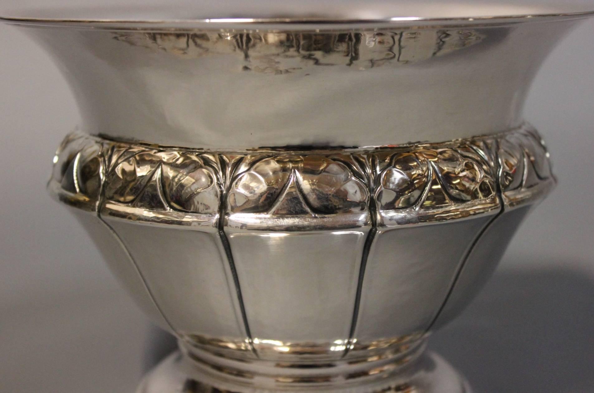 Large Centerpiece Beautifully Decorated in Hallmarked Silver Stamped Christian F In Good Condition In Lejre, DK
