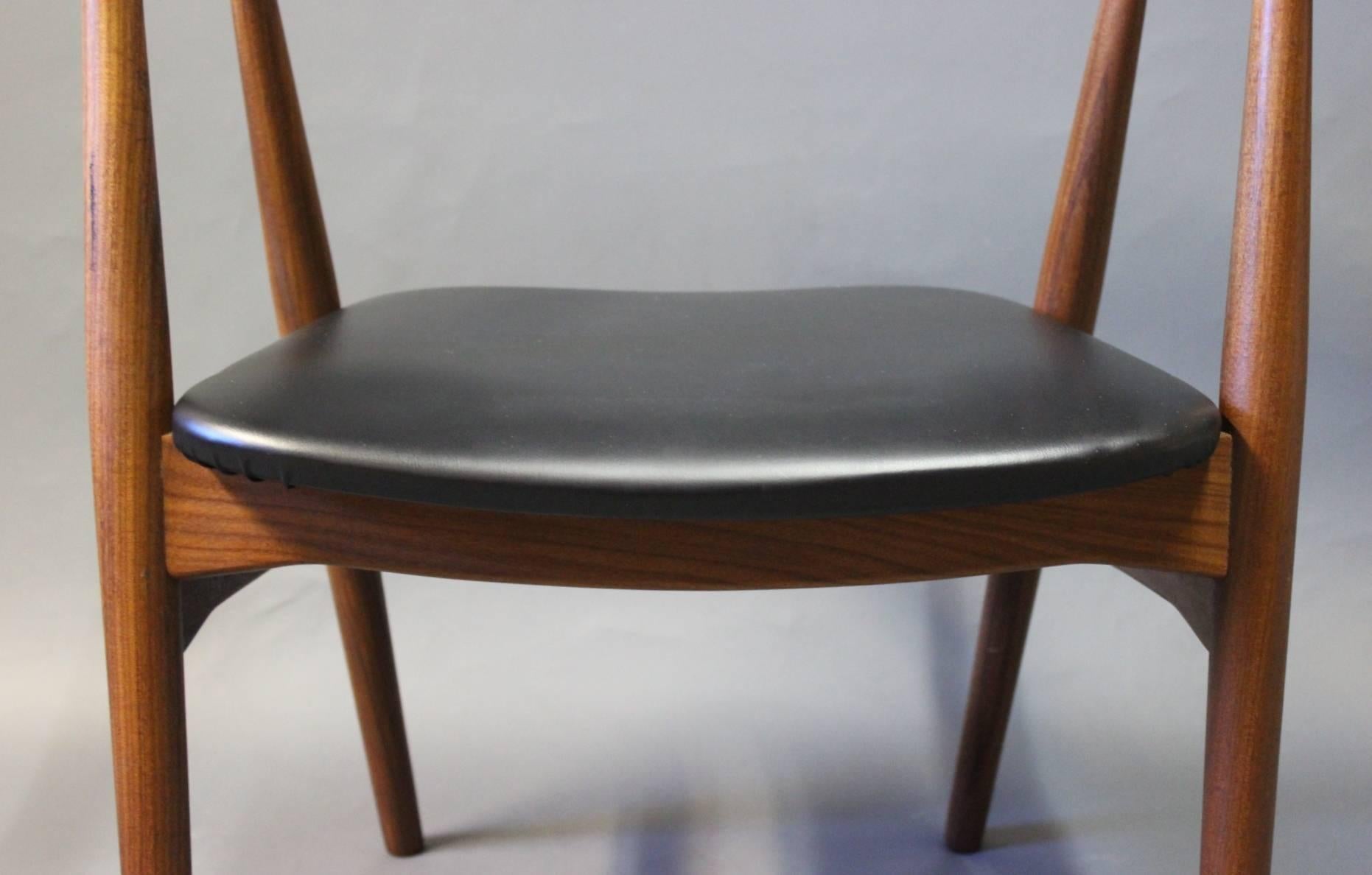 Armchair in Teak and Artificial Leather of Danish Design, 1960s 4