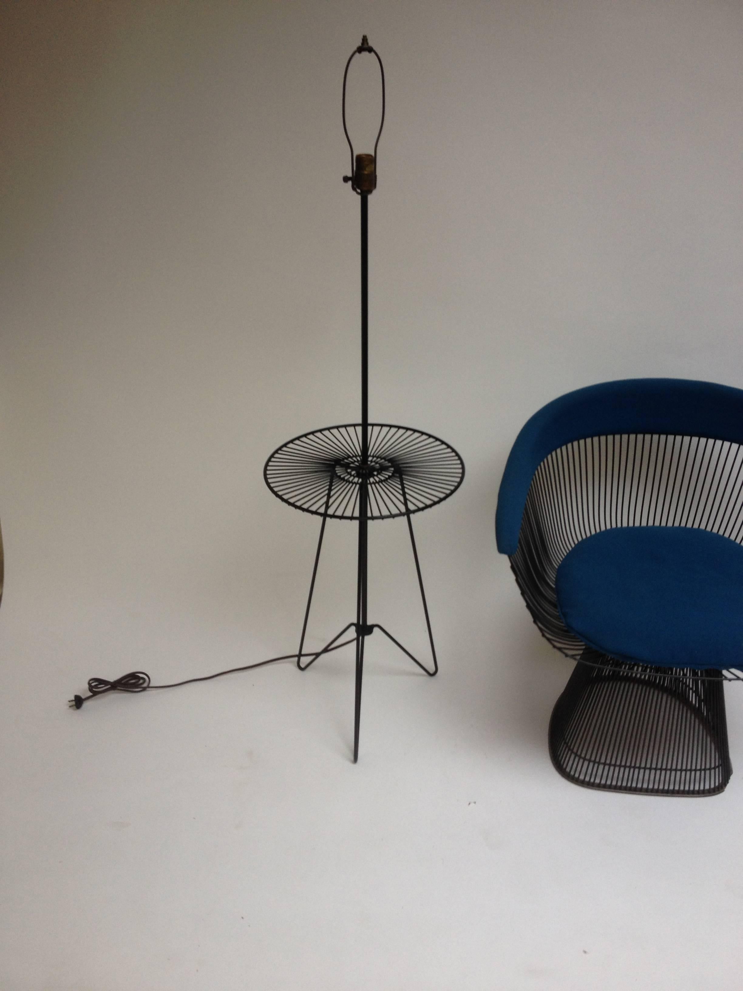 Mid-20th Century 1950s Three-Legged Metal Floor Lamp with Circular Table For Sale