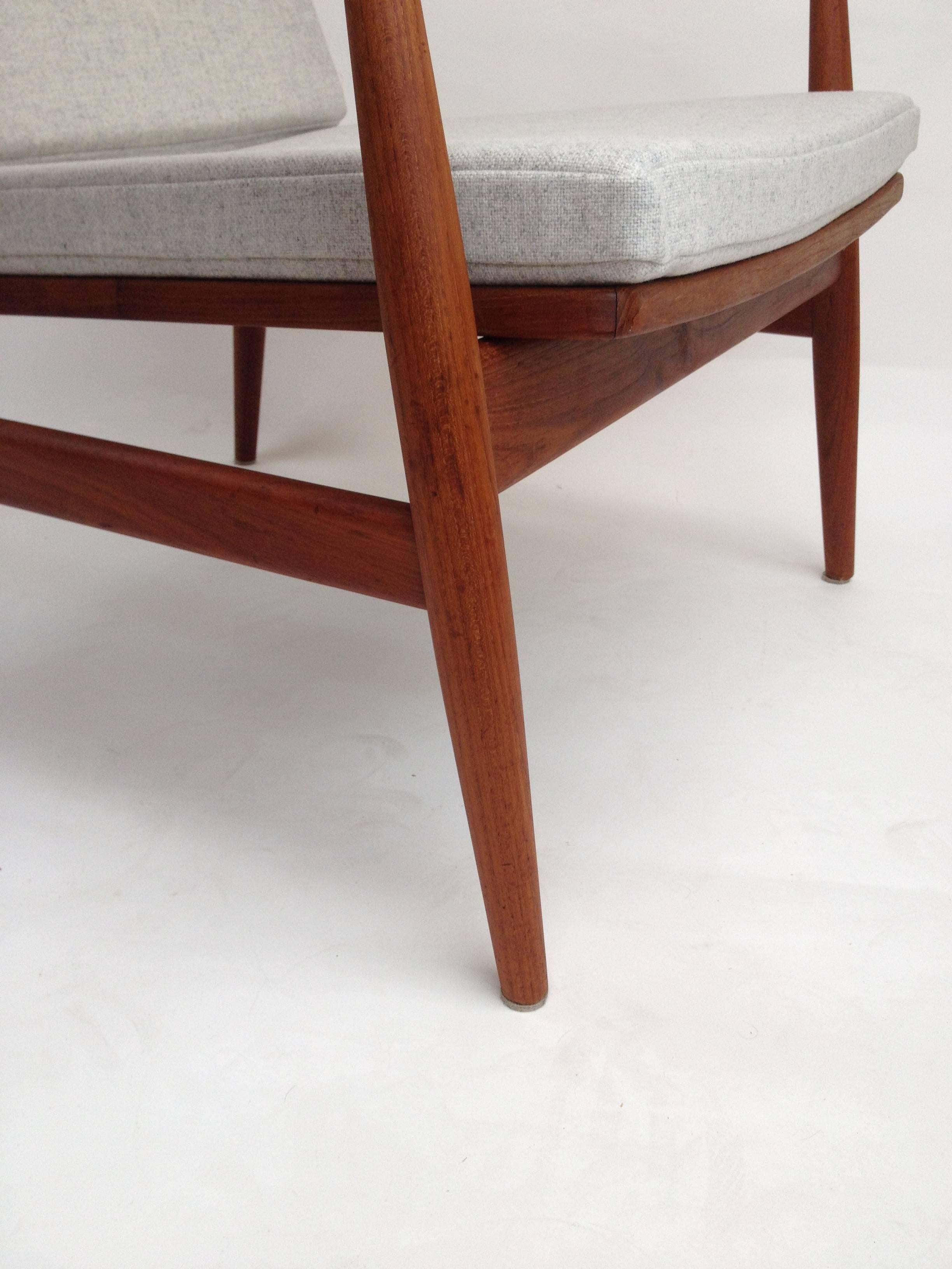 1950s Danish Teak Easy Chair Designed by Finn Juhl for France & Daverkosen For Sale 1