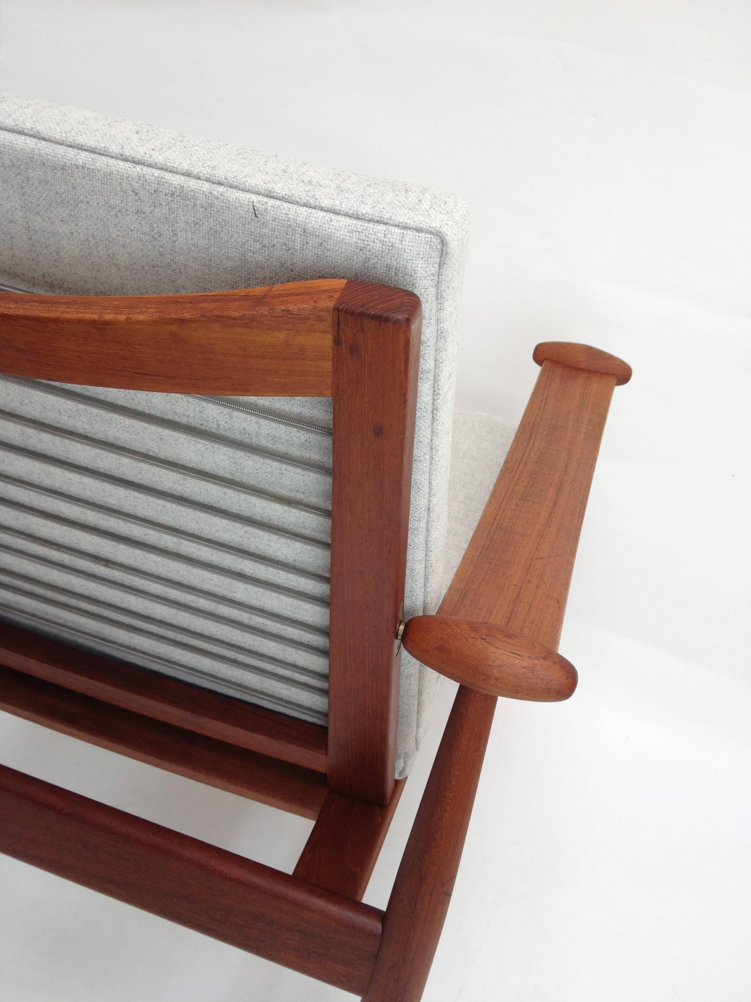 1950s Danish Teak Easy Chair Designed by Finn Juhl for France & Daverkosen For Sale 4