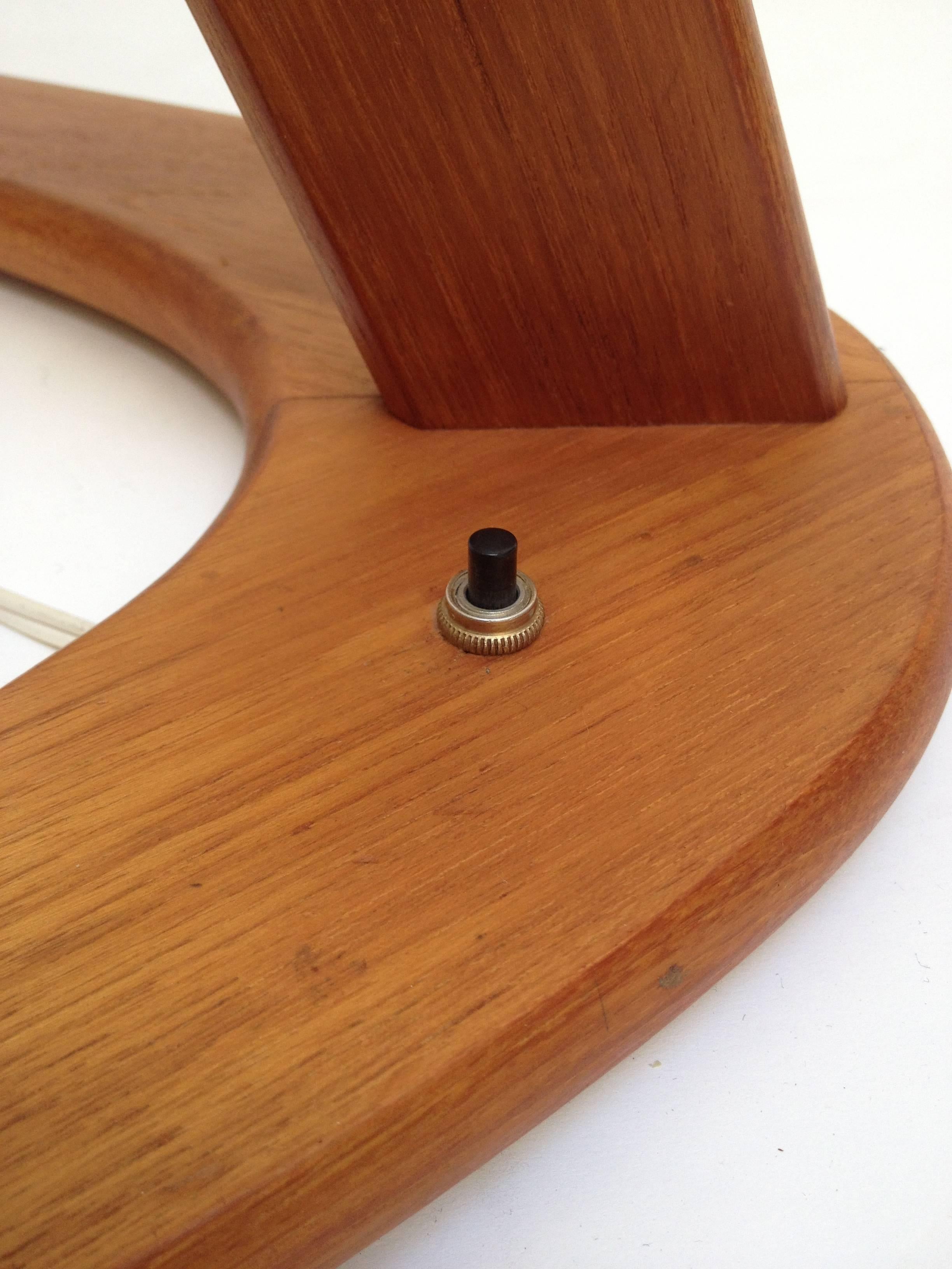 Mid-20th Century Exceptional 1960s Architectural Boomerang Teak Floor Lamp For Sale