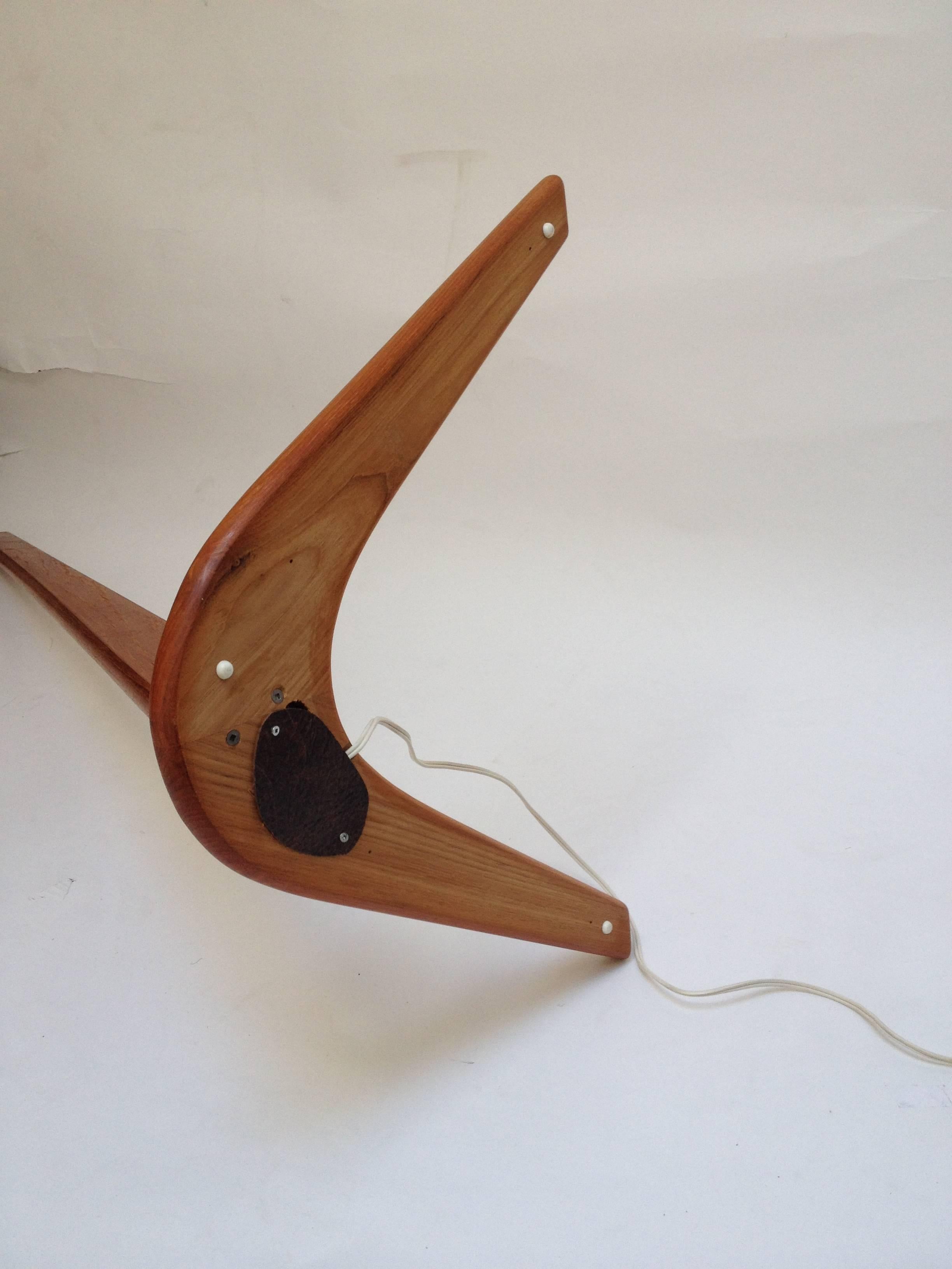 Exceptional 1960s Architectural Boomerang Teak Floor Lamp For Sale 4