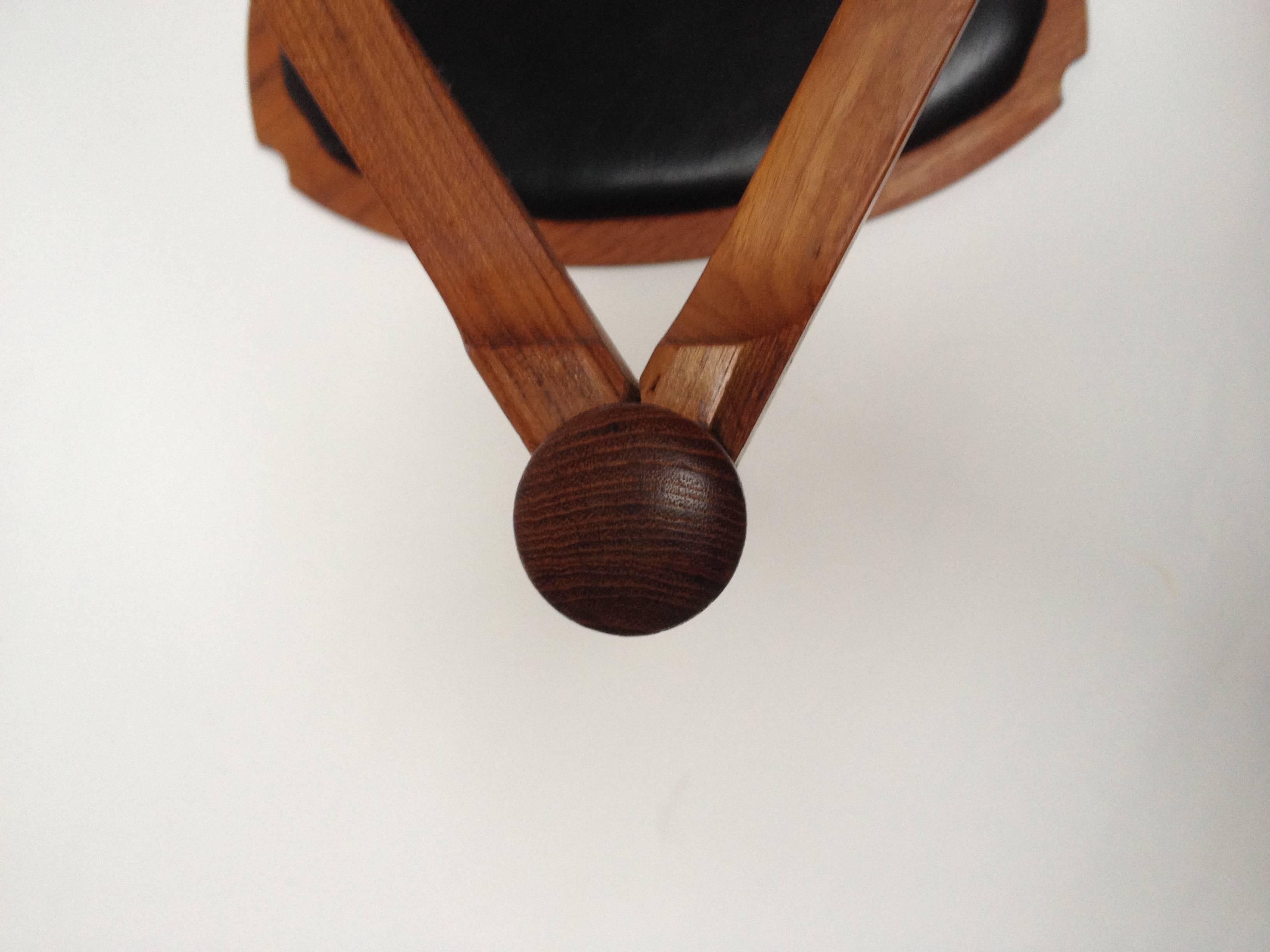 Rare 1950s Hans Olsen Teak Reversible Three Legged Stool and Side Table, Denmark In Good Condition For Sale In Victoria, British Columbia