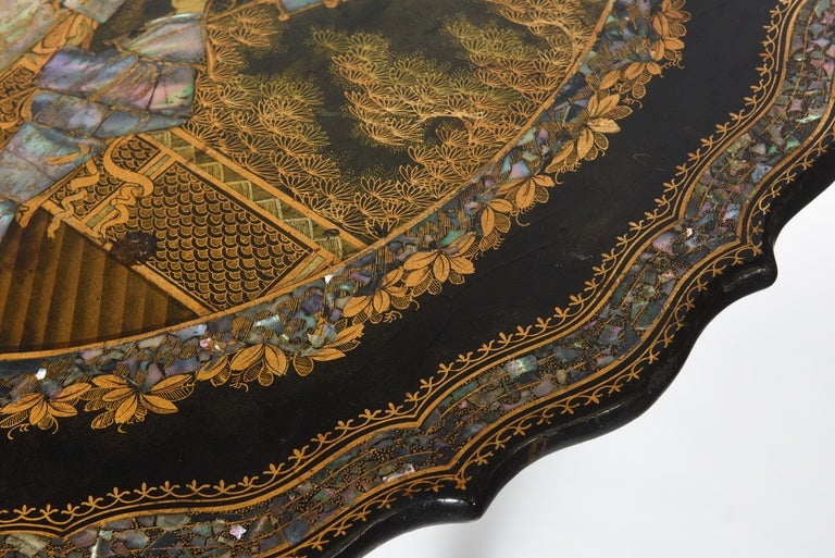Georgian Chinoiserie Inlaid Tilt-Top Table In Good Condition In West Palm Beach, FL