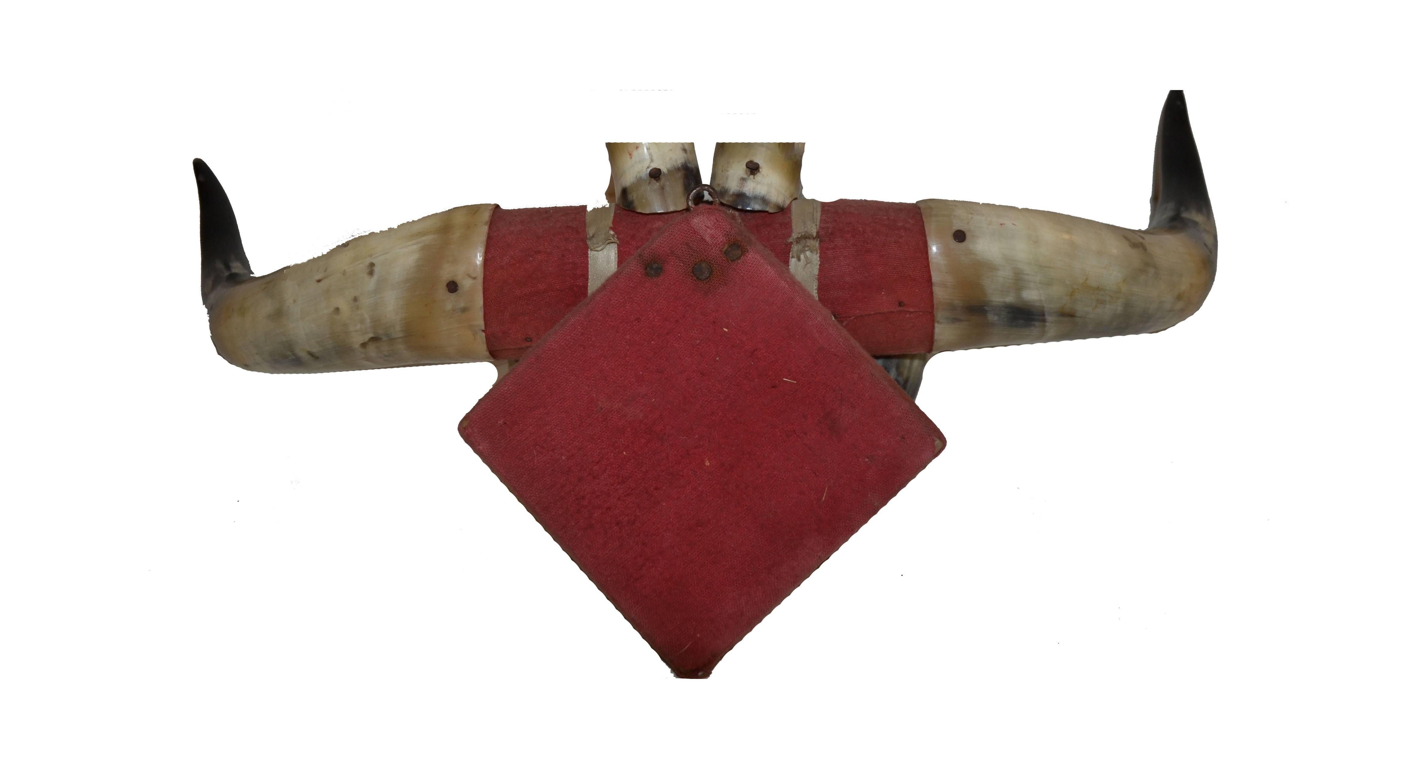 19. Jahrhundert Steer Horn Damen Hut Nadelkissen oder Herren Hutständer  im Zustand „Gut“ im Angebot in Soquel, CA
