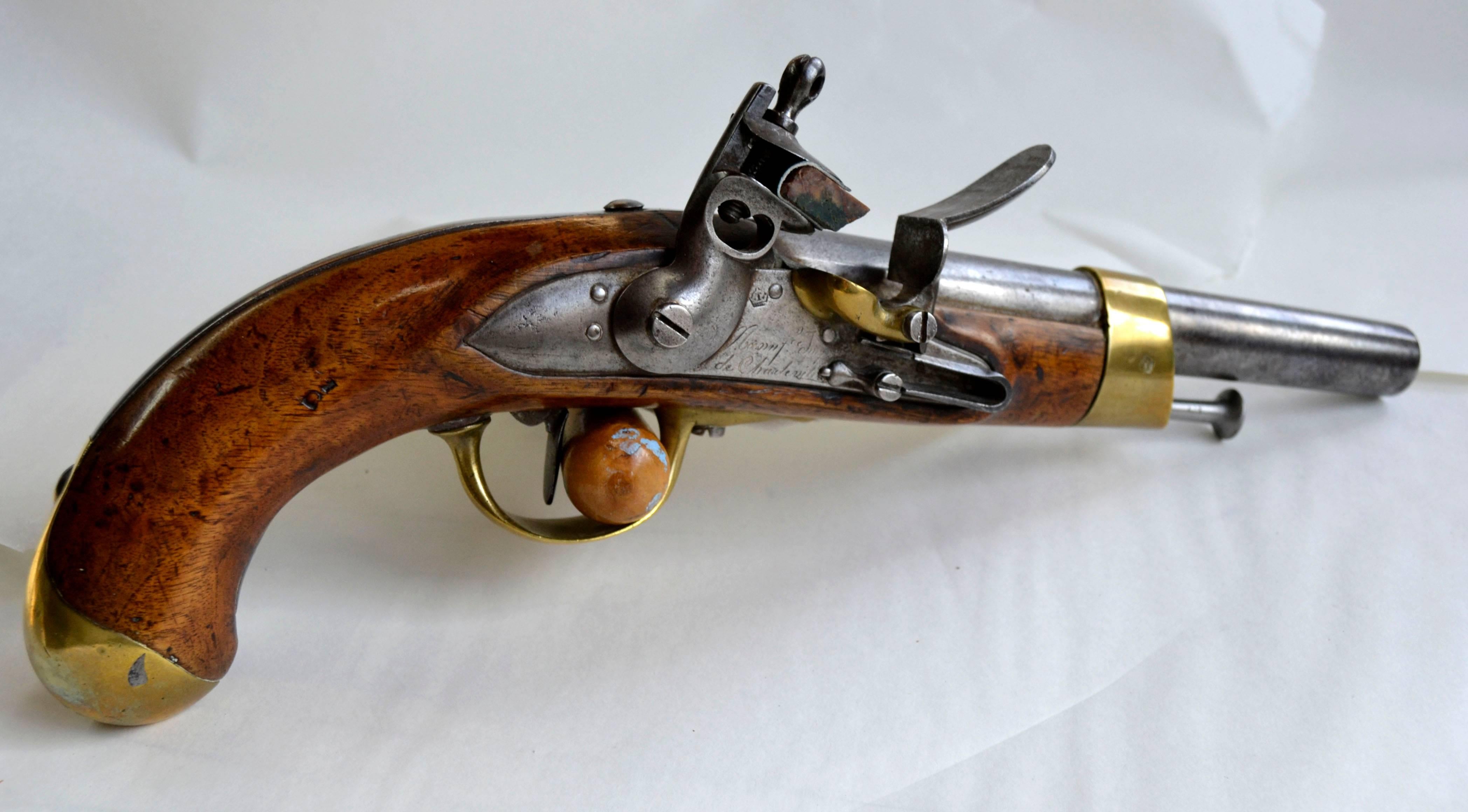Kavalleriepistole:: Modell an XIII von 1812:: hergestellt von der Kaiserlichen Manufaktur in Charleville. Punzierung auf der Garnitur des Revisors François Tisseron:: des Modells:: das auf Waffen aus den Jahren 1809-1814 zu finden ist:: Lauf