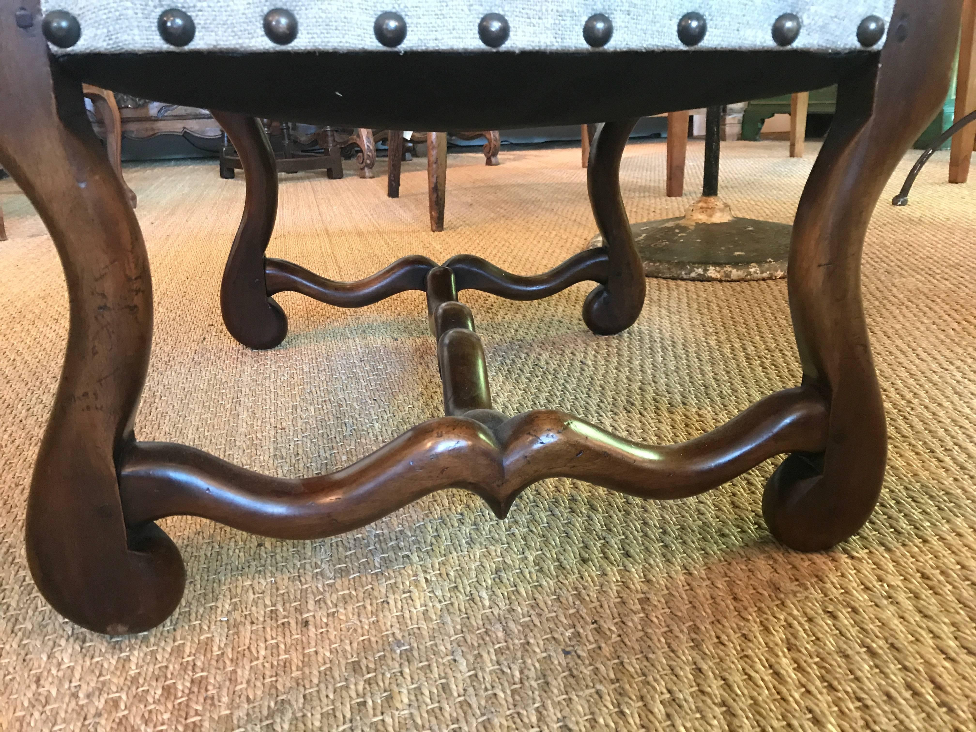 French 19th Century Pair of Walnut Fauteuils