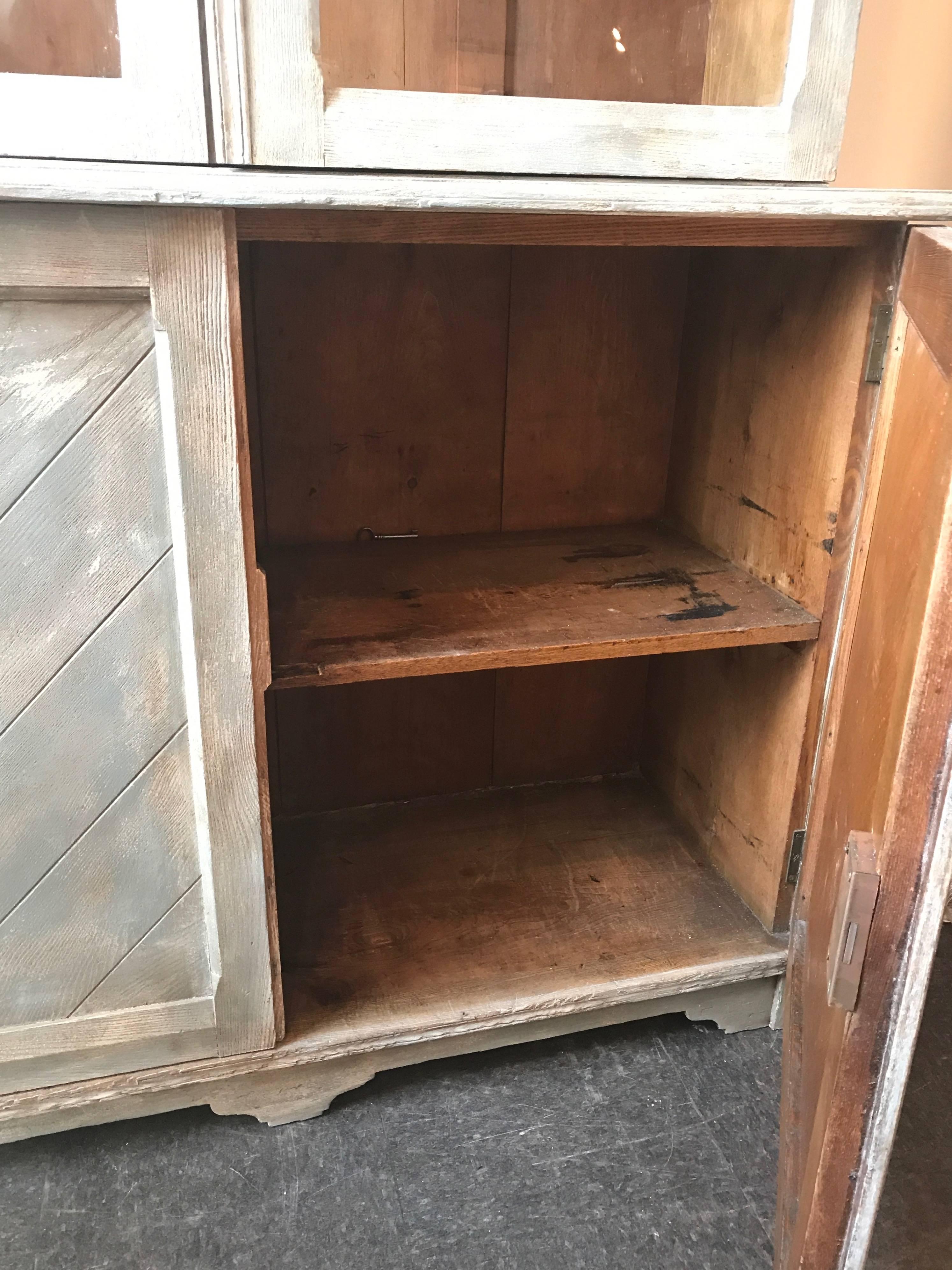 19th Century English Arts & Crafts Cabinet For Sale 4