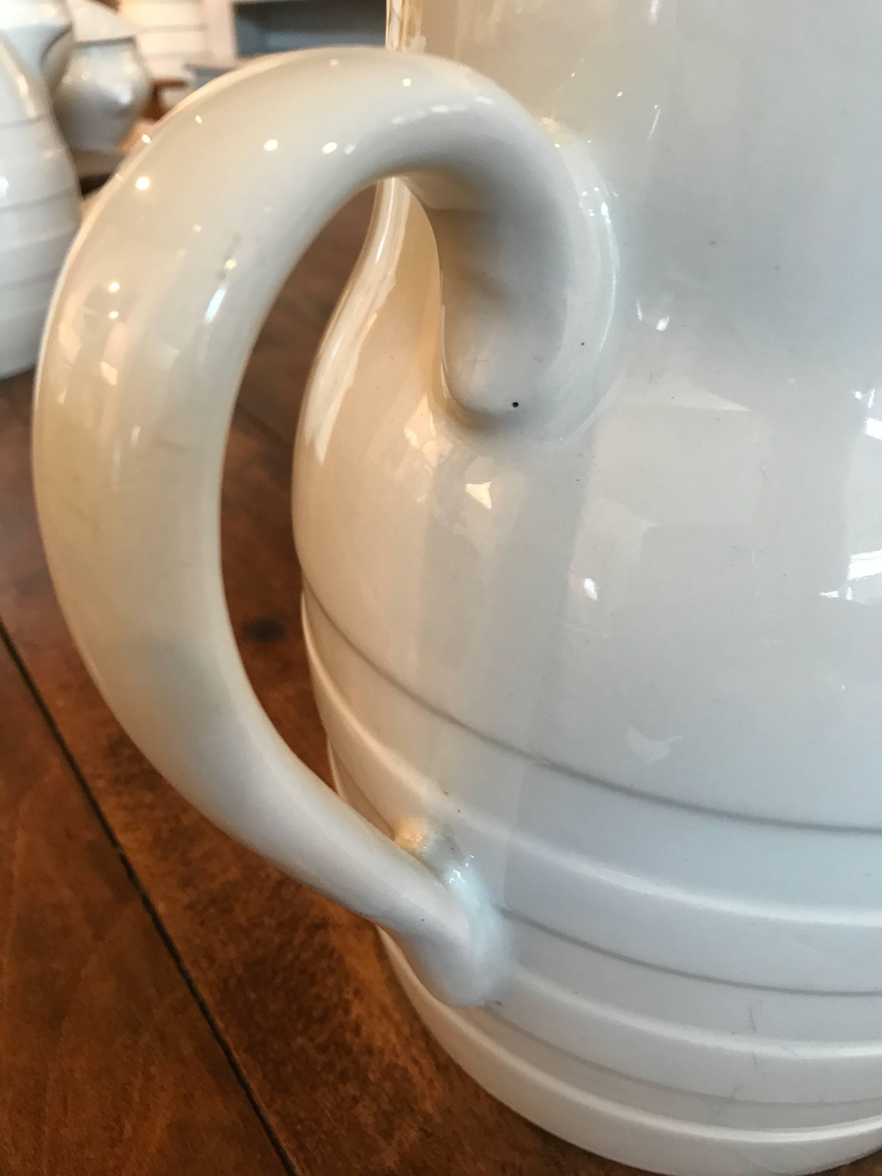 Mid-20th Century English Ironstone Jug In Excellent Condition For Sale In Birmingham, AL