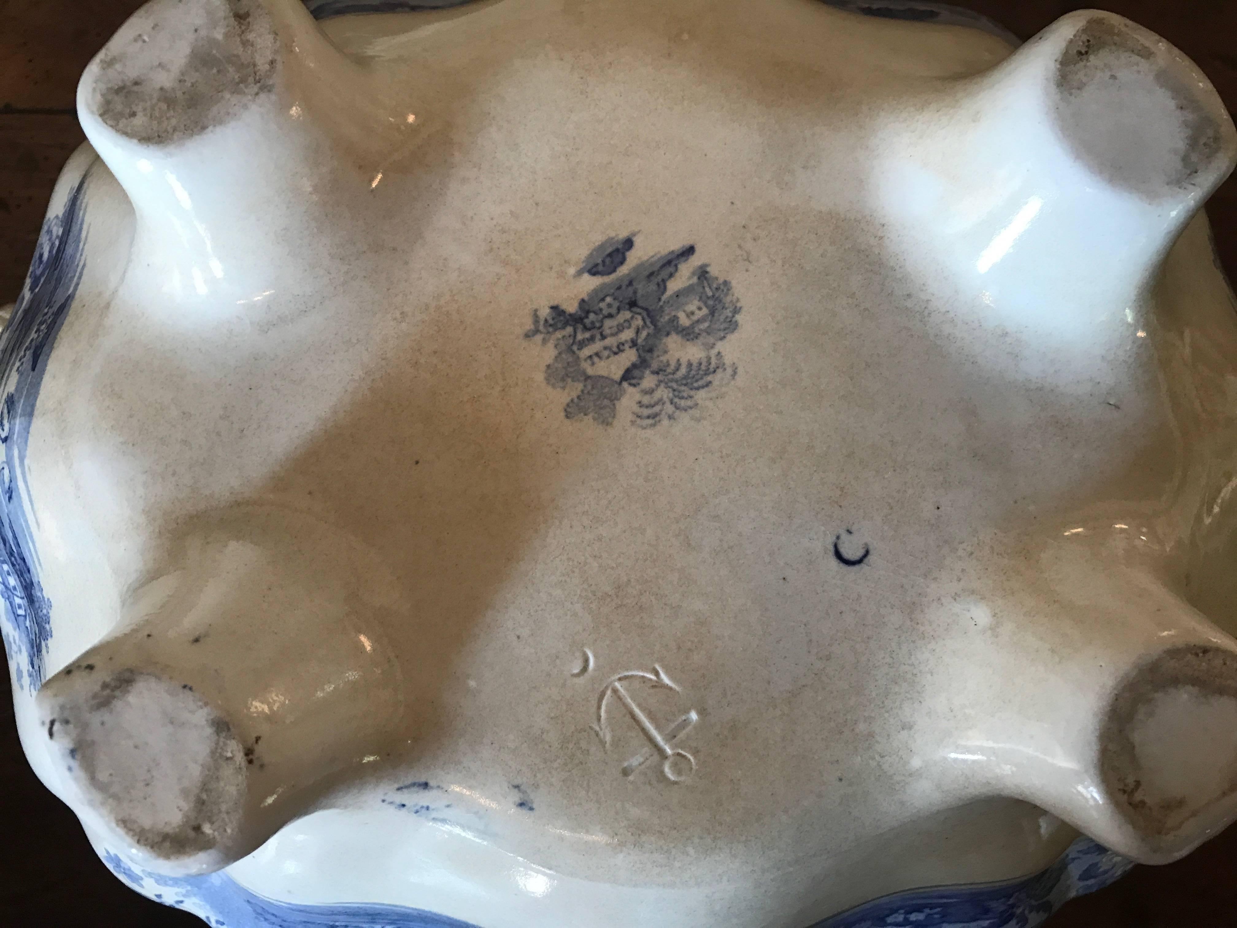 19th Century English Blue and White Transferware Tureen For Sale 1
