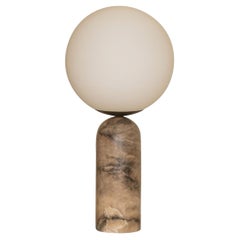 Lampe de table « Atlas » en albâtre couleur tabac et acier, par Simone & Marcel