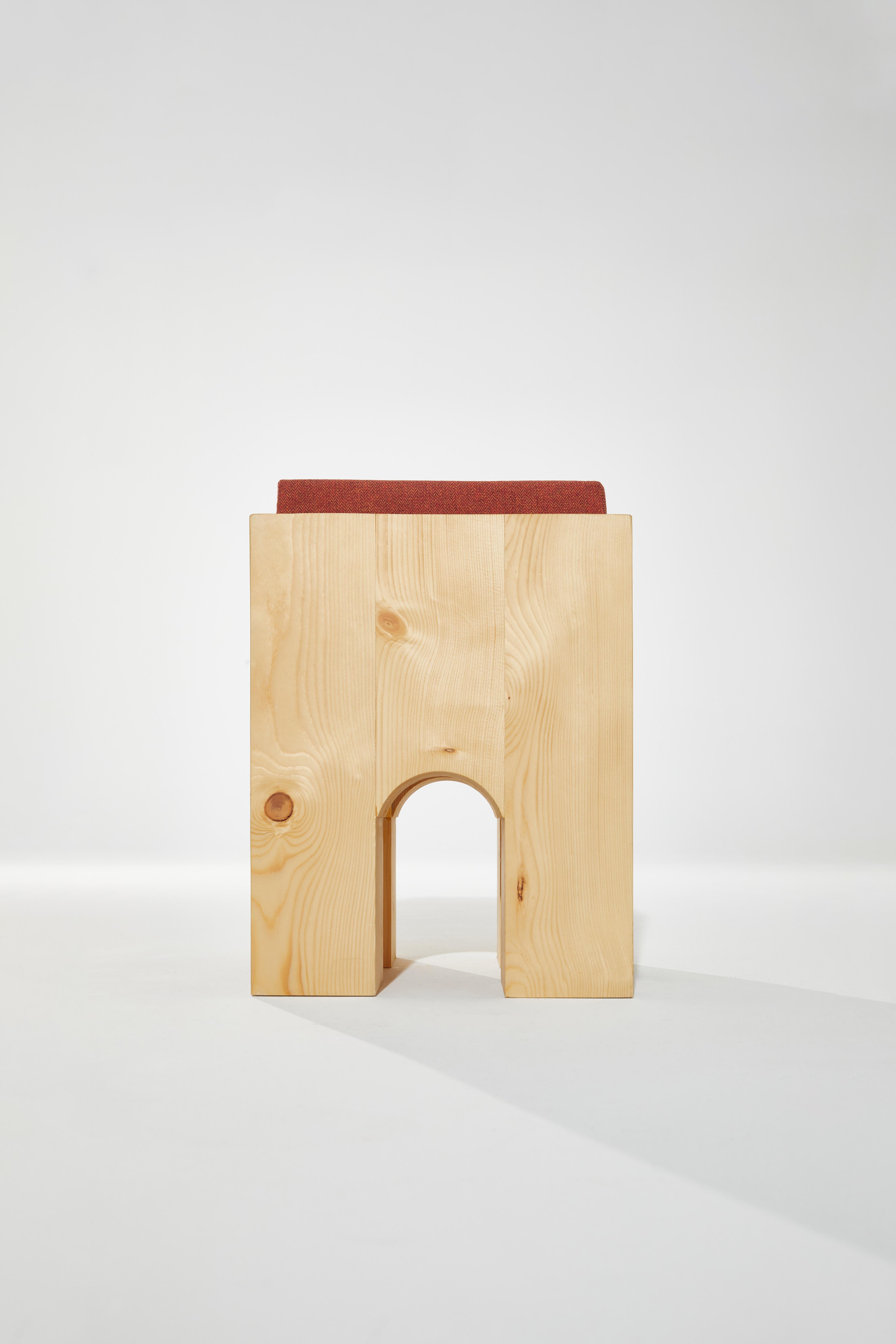 ARC-F4 Stool in Spruce Wood And Melange Fabric by Heilig Objects In New Condition For Sale In Geneve, CH