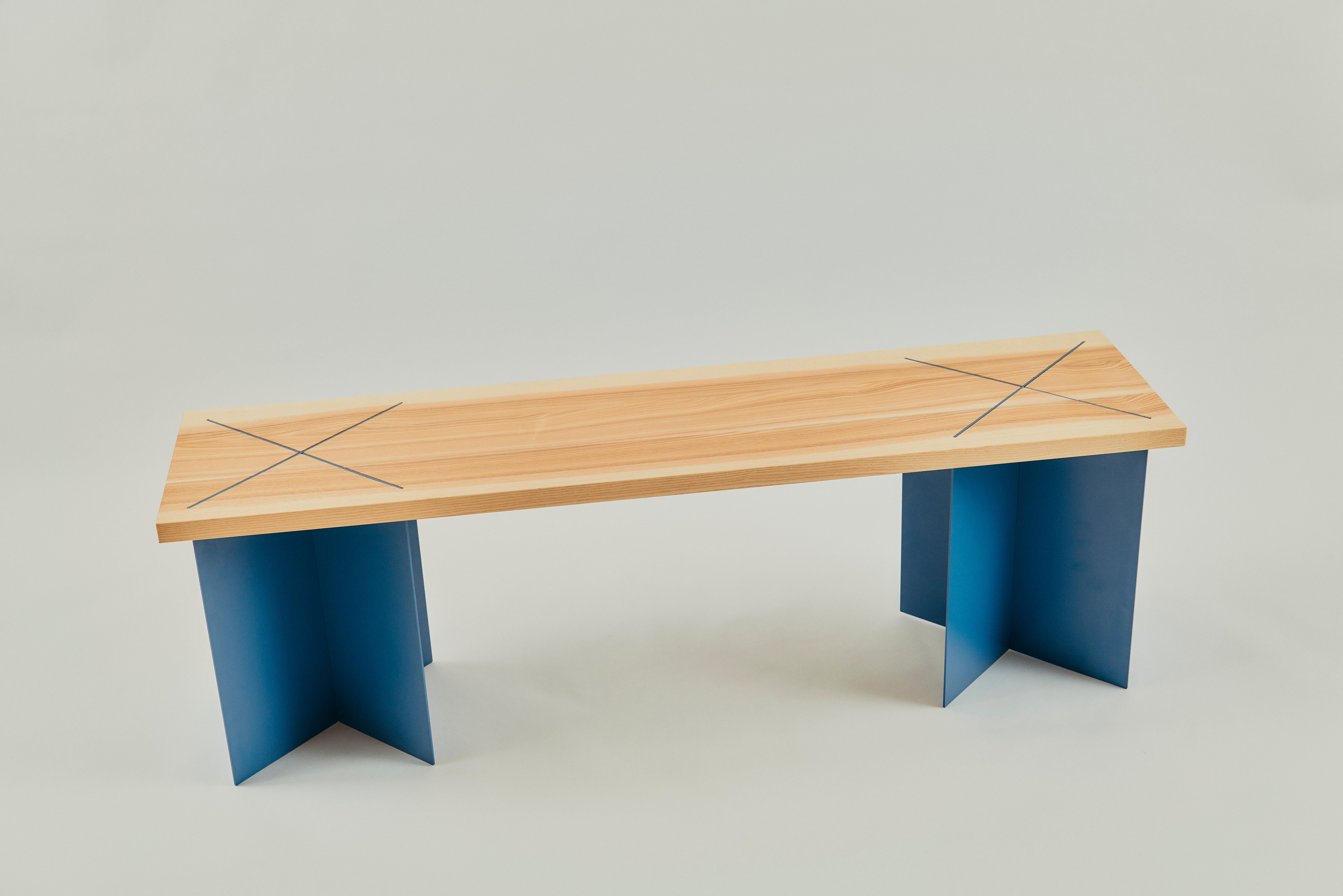Allemand Banc Ohus en Wood Wood et Ands Steele bleu brillant for Heilig Objects en vente