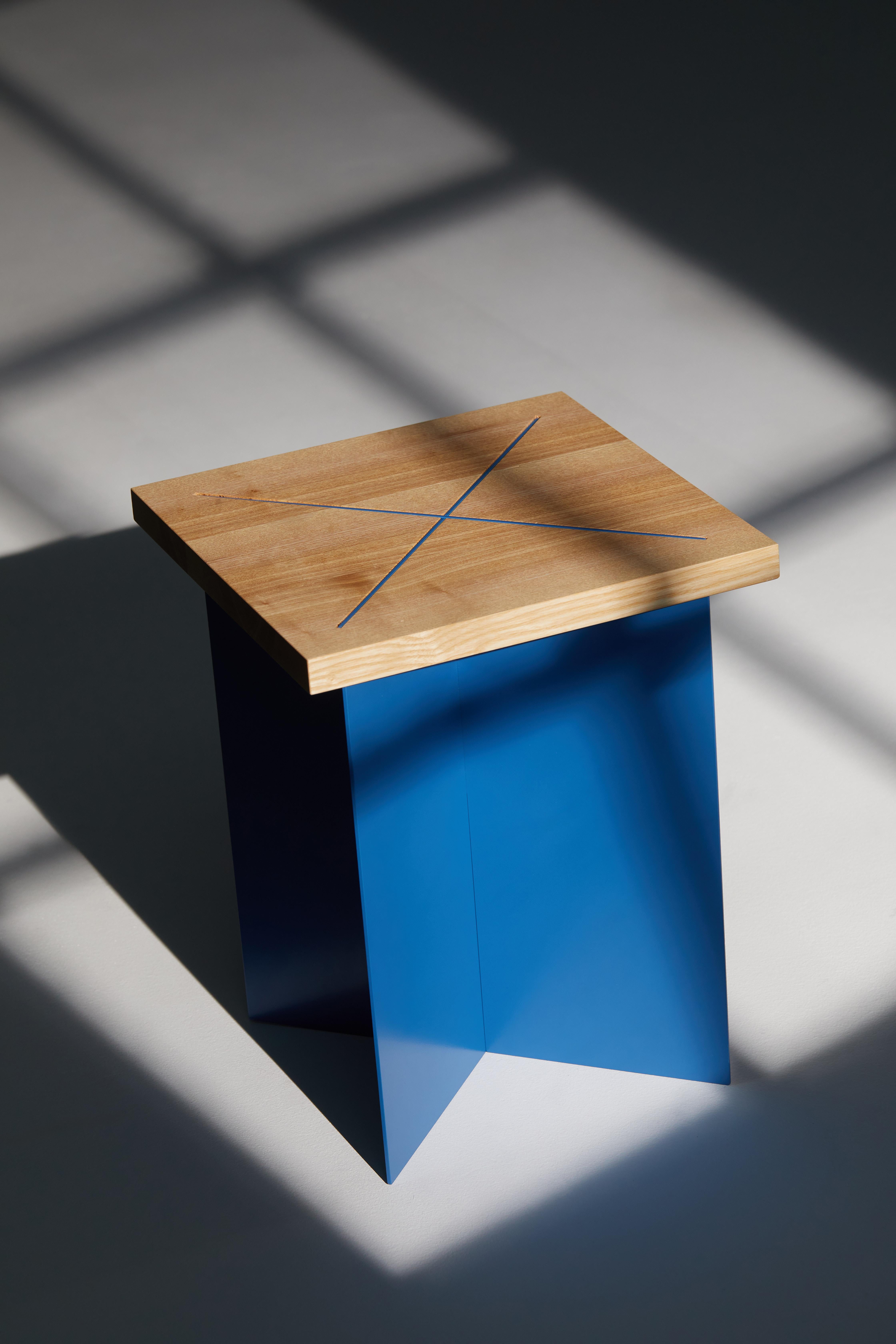 Tabouret Ohus en bois de frêne et acier orange saumoné par Objects for Objects en vente 9