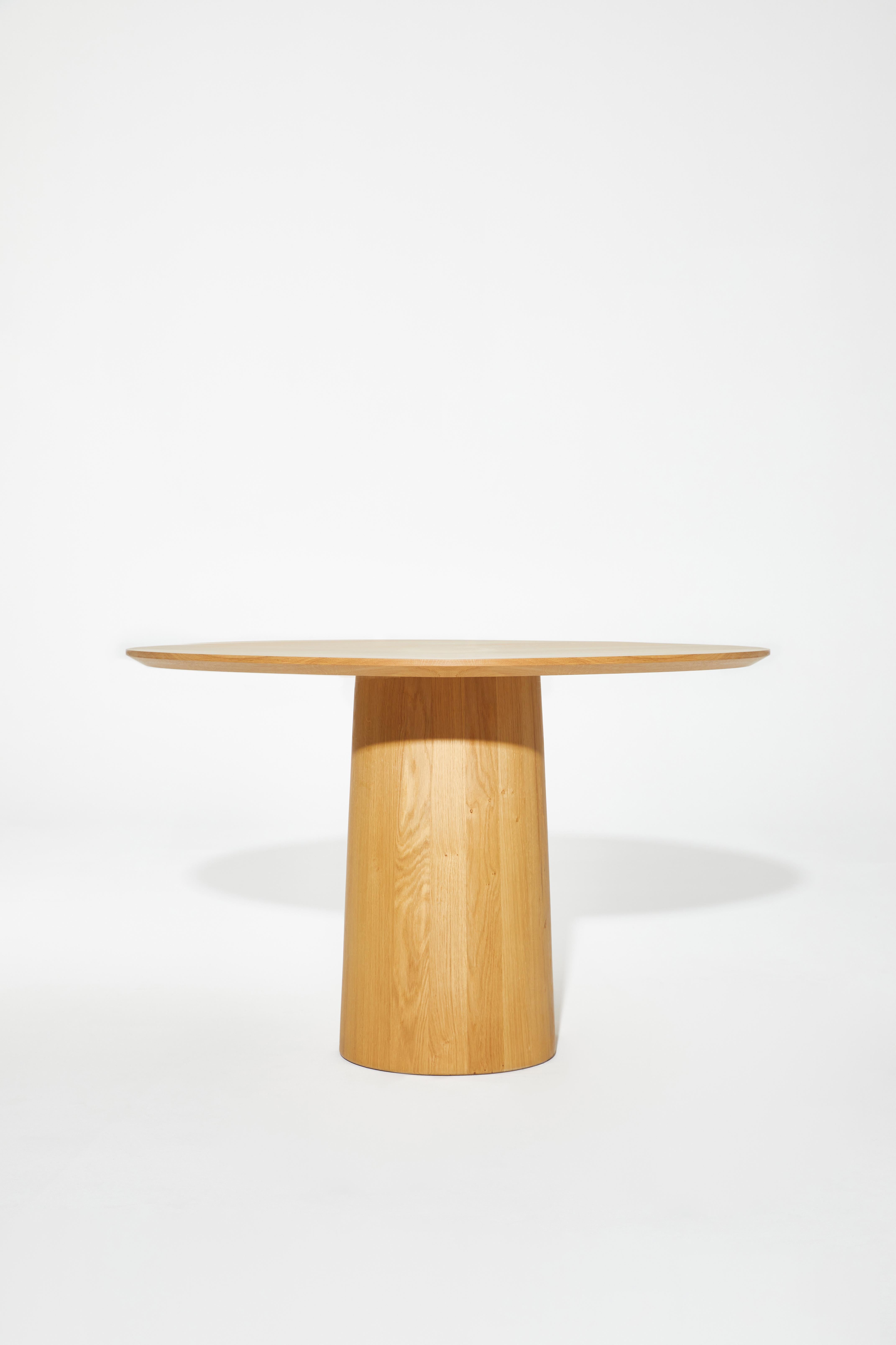 Mushrooms-PS Dining Table In Natural Oak Wood by Heilig Objects
Dimensions: D 120 x W 120 x H 74 cm.
Materials: Oak wood.

Available in stained black and natural oak finishes. Please contact us.

Daniel Heilig. A young Hungarian-German designer,