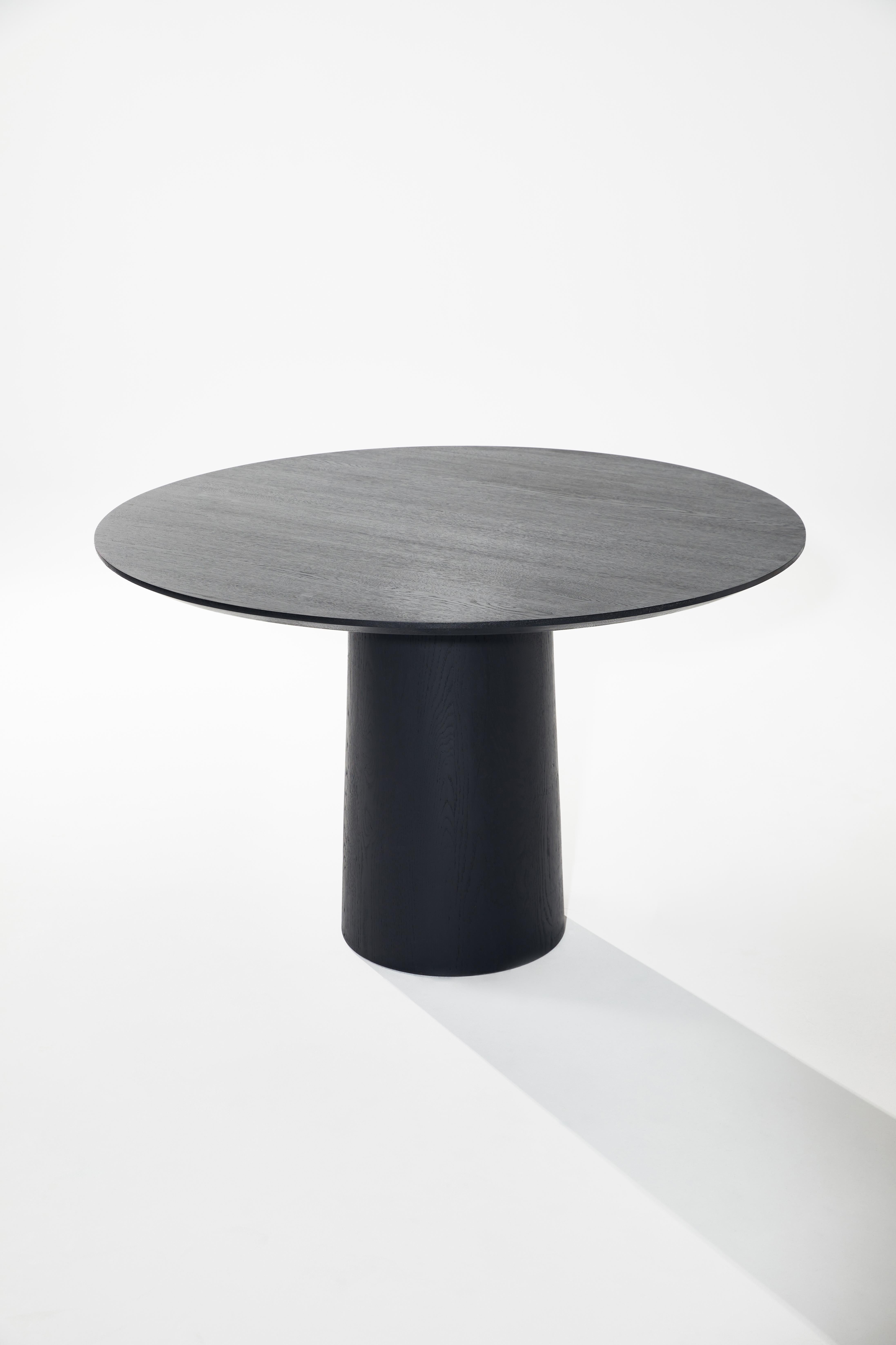 Autre Table de salle à manger Mushrooms-PS en bois Oak Wood teinté noir par Heilig Objects for Objects en vente
